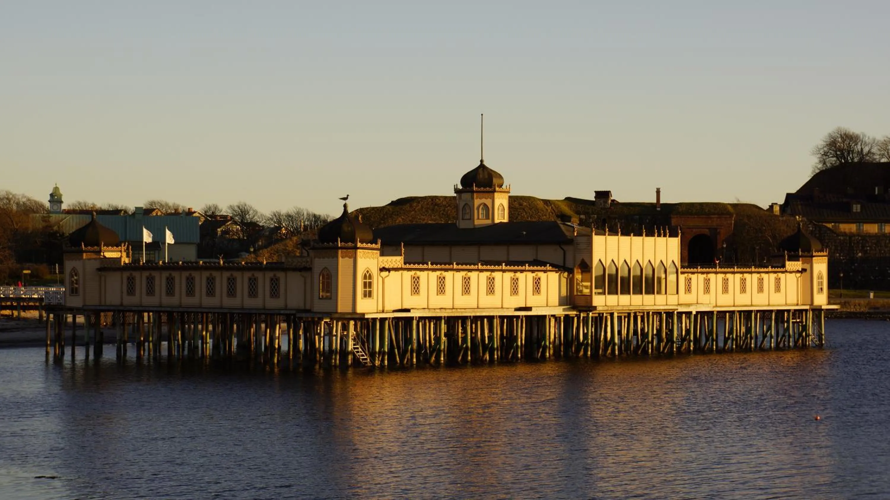 Nearby landmark in Fästningens
