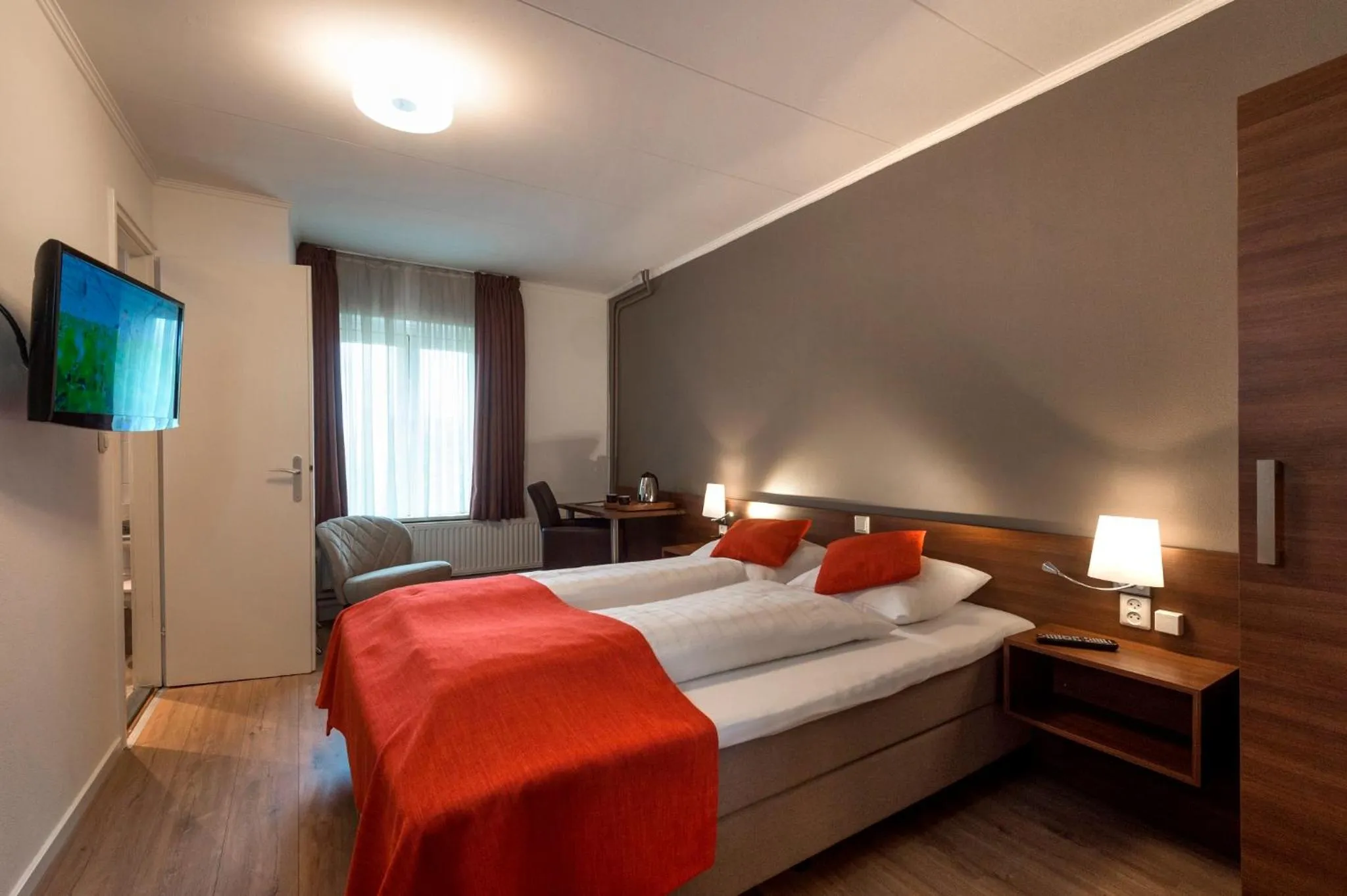 TV and multimedia, Bed in Hotel Bergrust