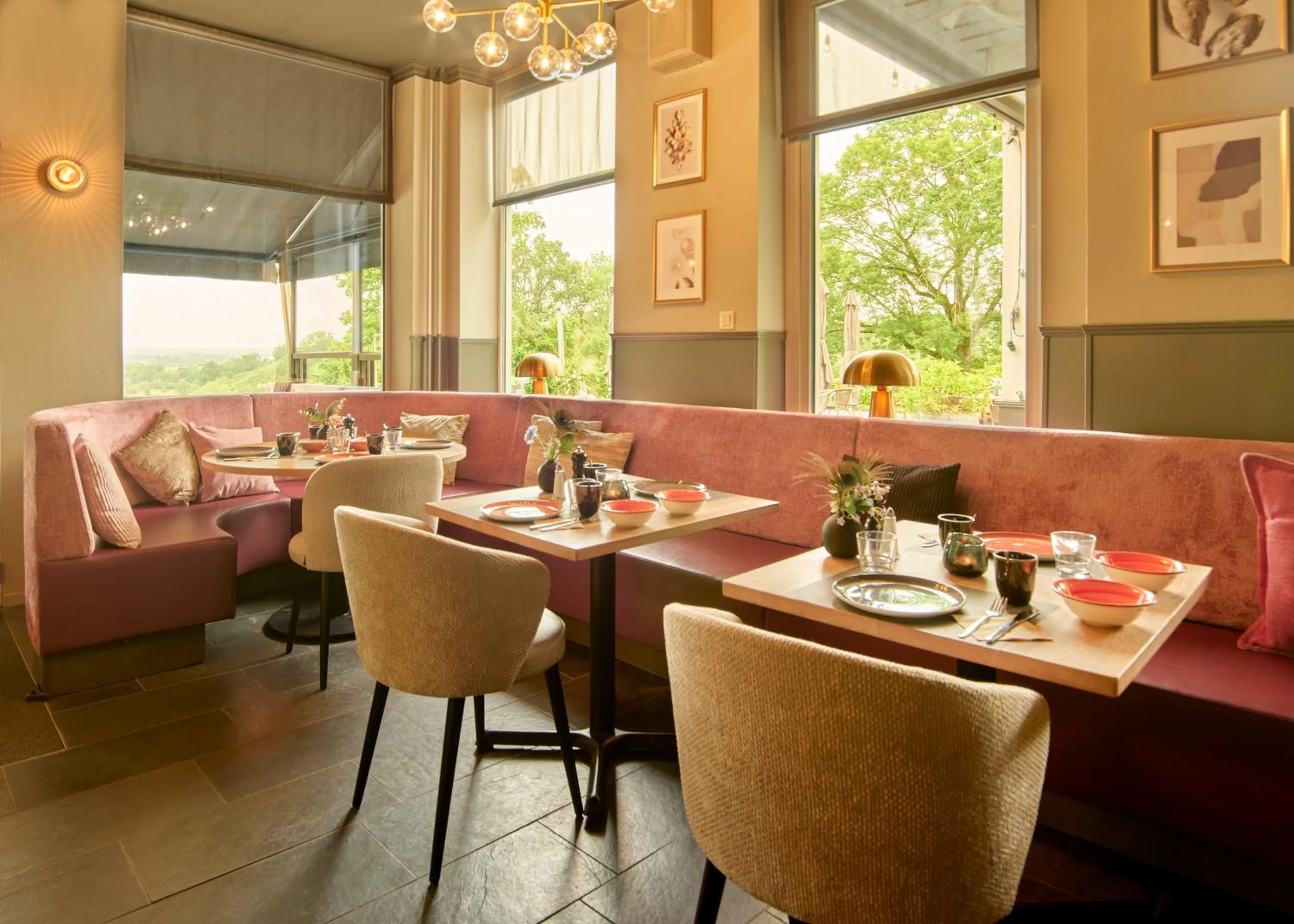 Restaurant/places to eat in Hotel Bergrust