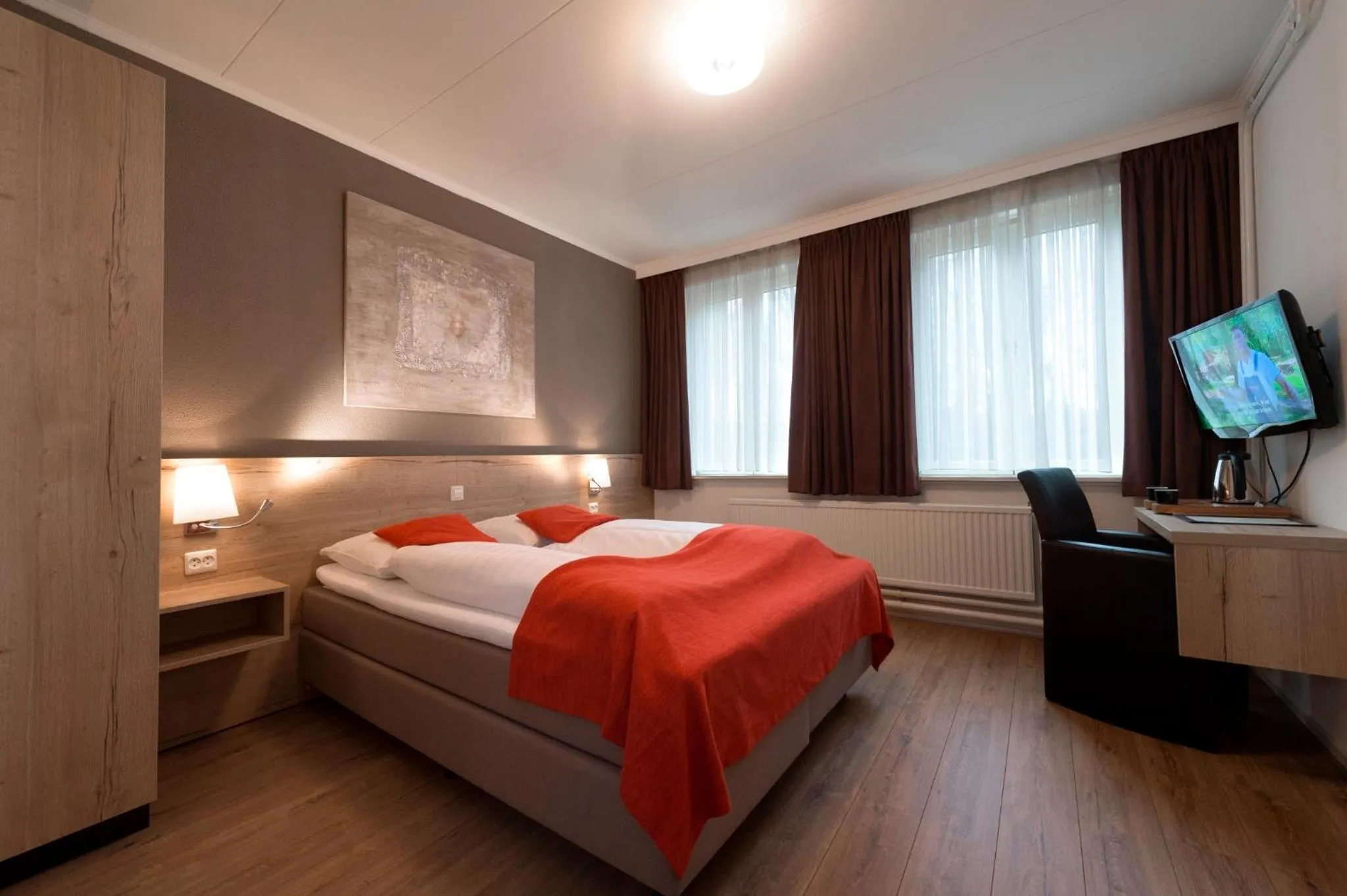 TV and multimedia, Bed in Hotel Bergrust