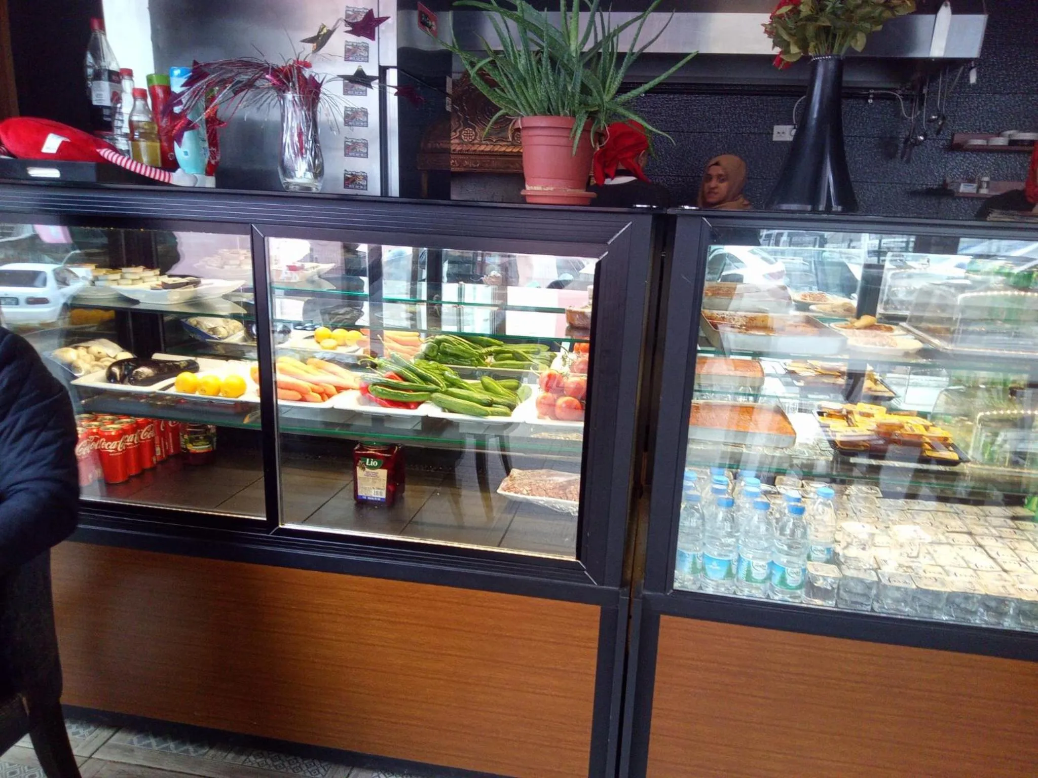 Restaurant/places to eat in Center Room Otel