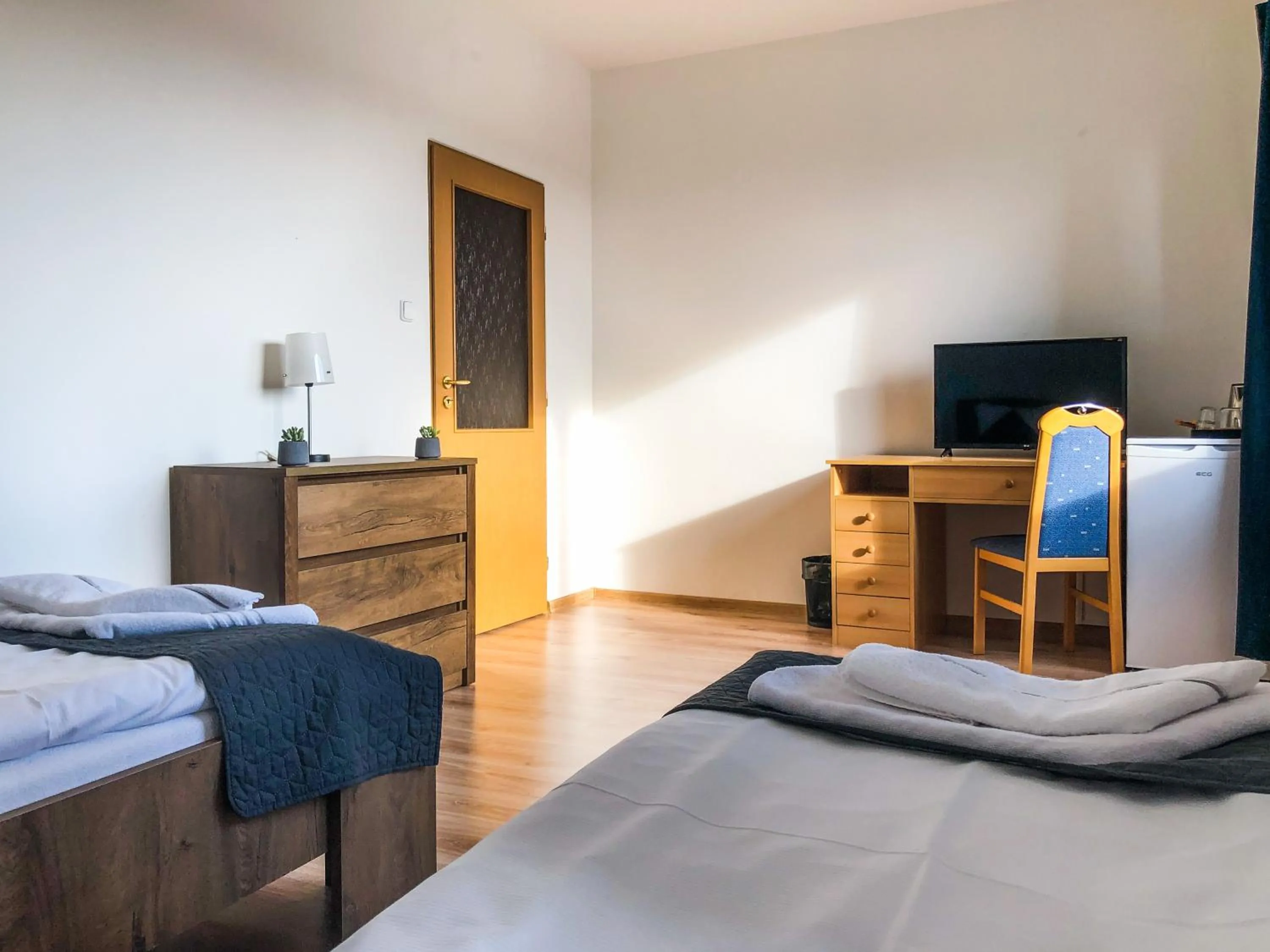 Photo of the whole room, Bed in Hotel Bobr