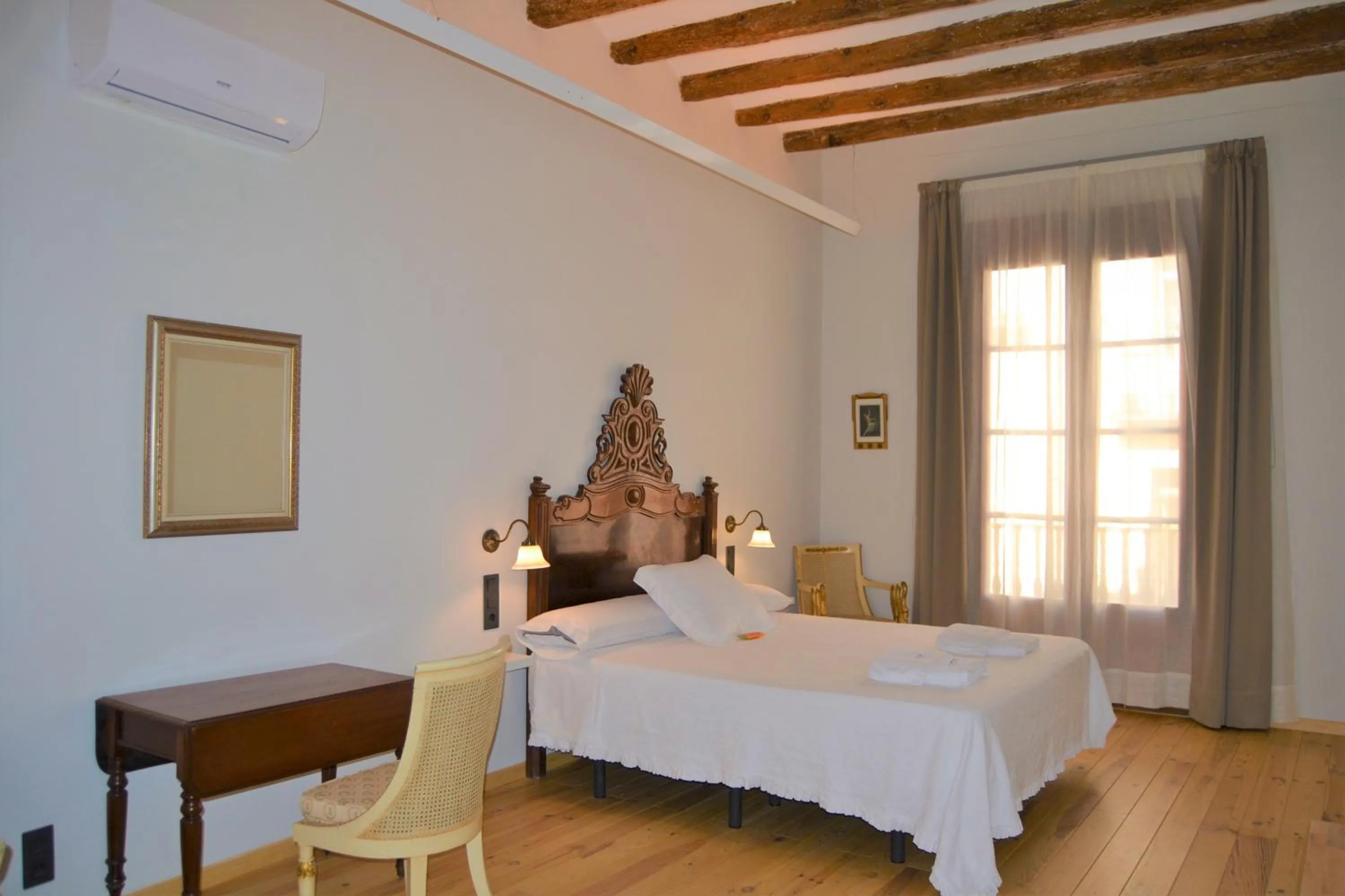 Bedroom, Bed in Lo Palauet de la Muralla