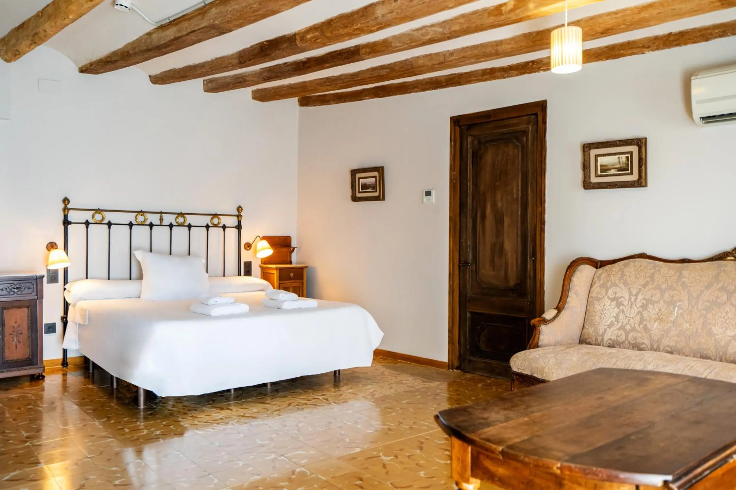 Bed in Lo Palauet de la Muralla