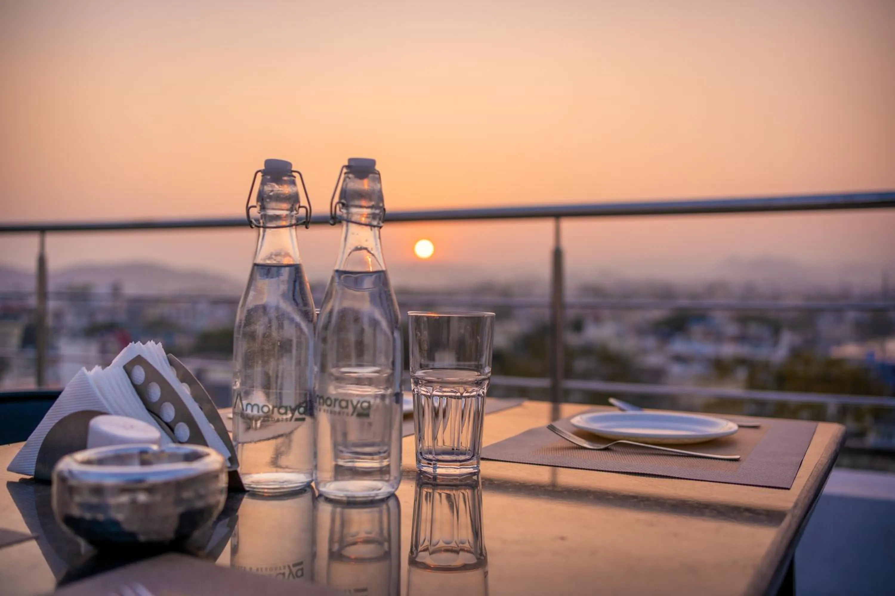 Restaurant/places to eat in Amoraya Udaipur