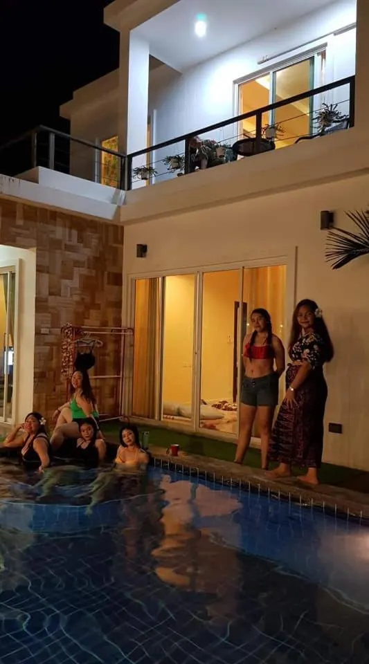 Pool view in Space X Slider 4 Bedrooms Pool Villa Huahin