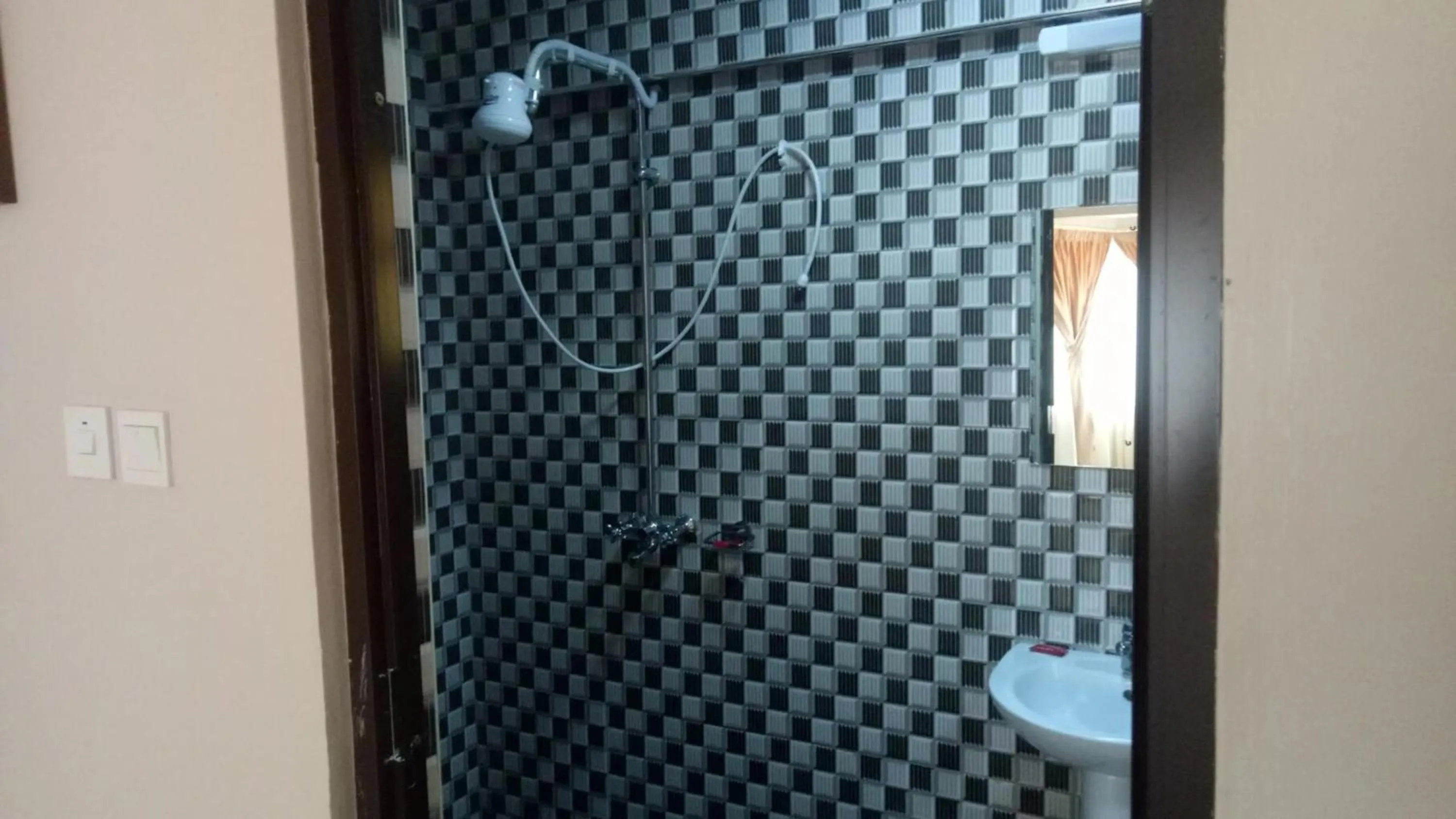 Bathroom in Paleo Hotel and Spa, Thika