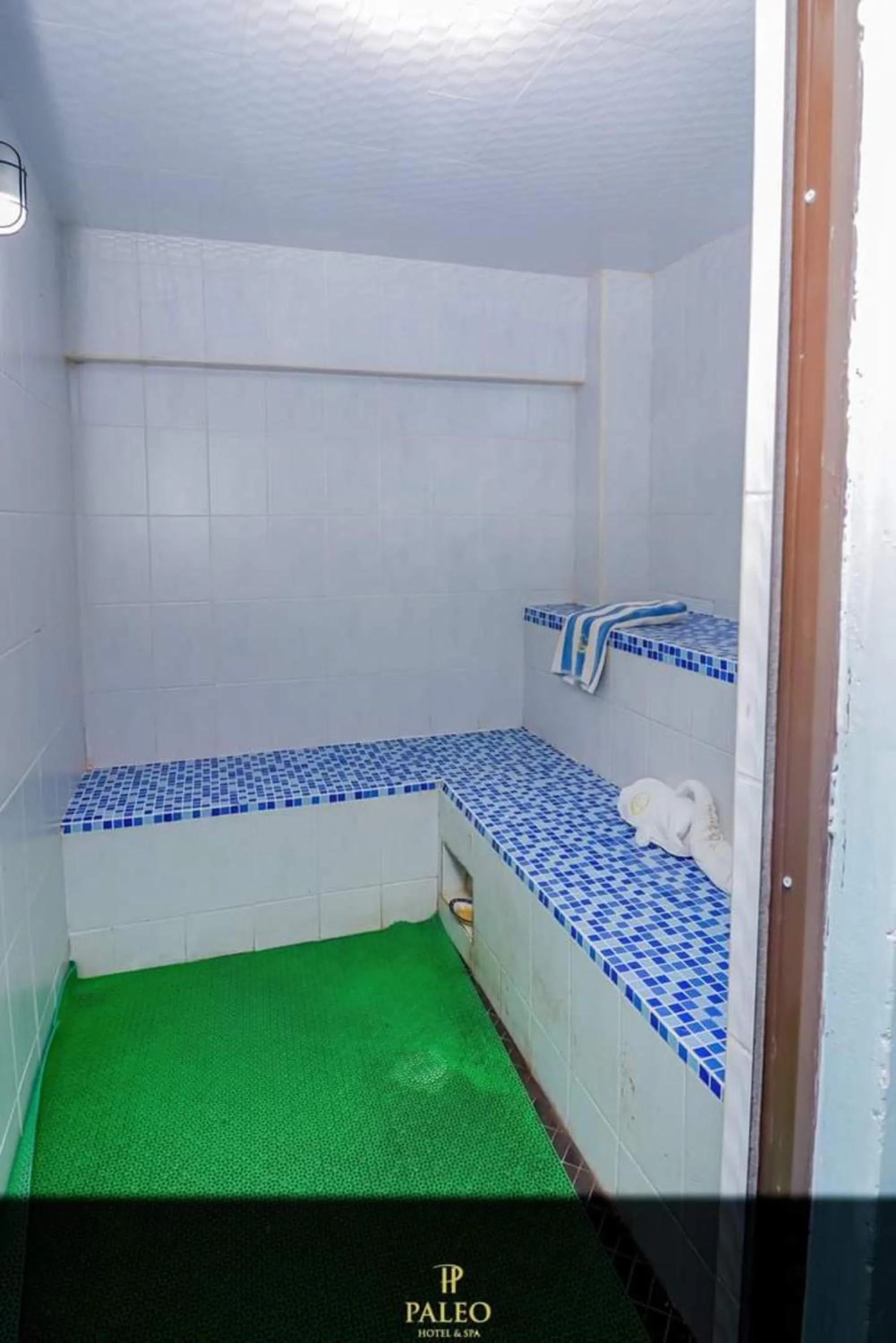 Sauna, Bed in Paleo Hotel and Spa, Thika