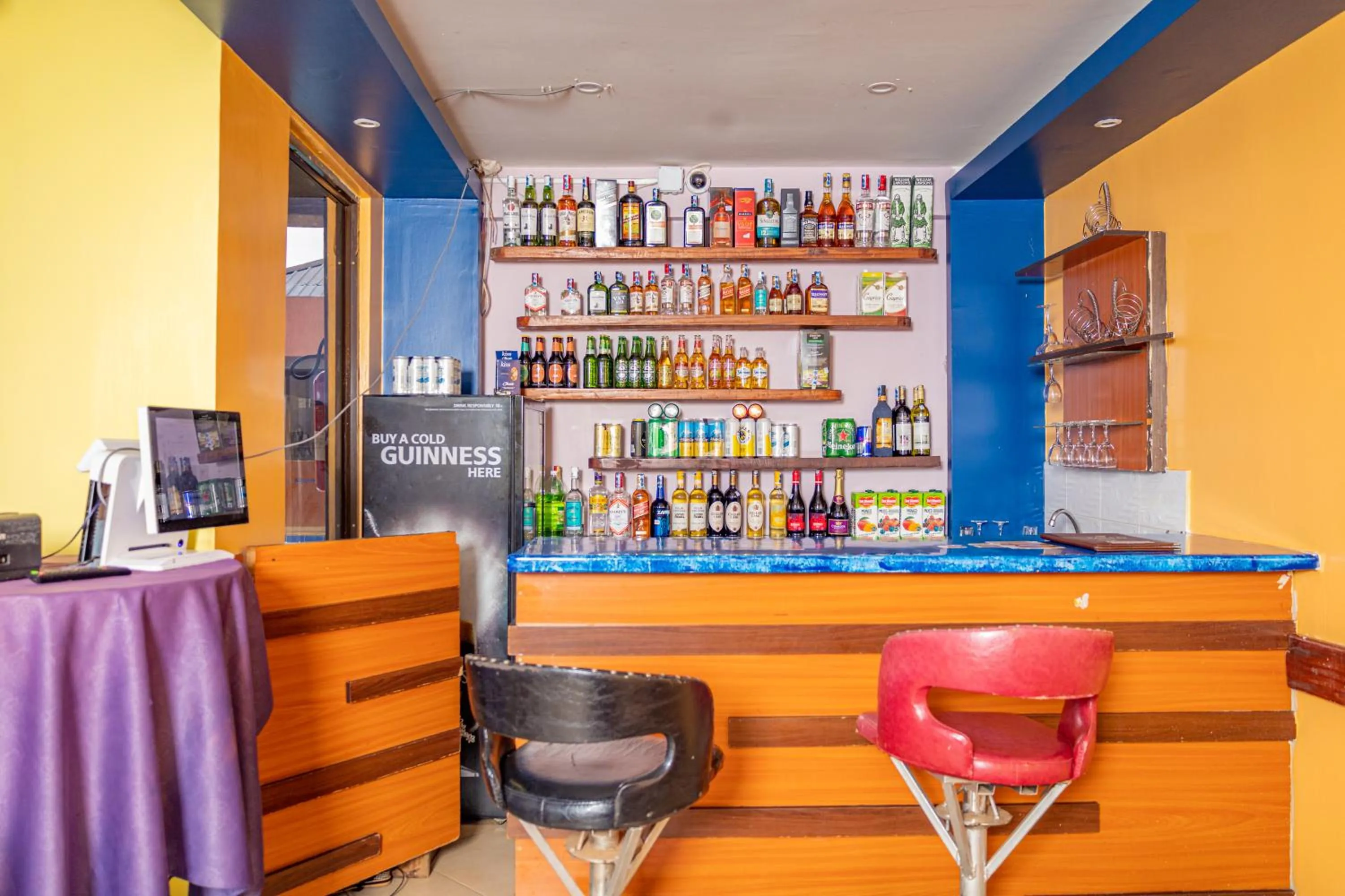 Lounge or bar in Paleo Hotel and Spa, Thika
