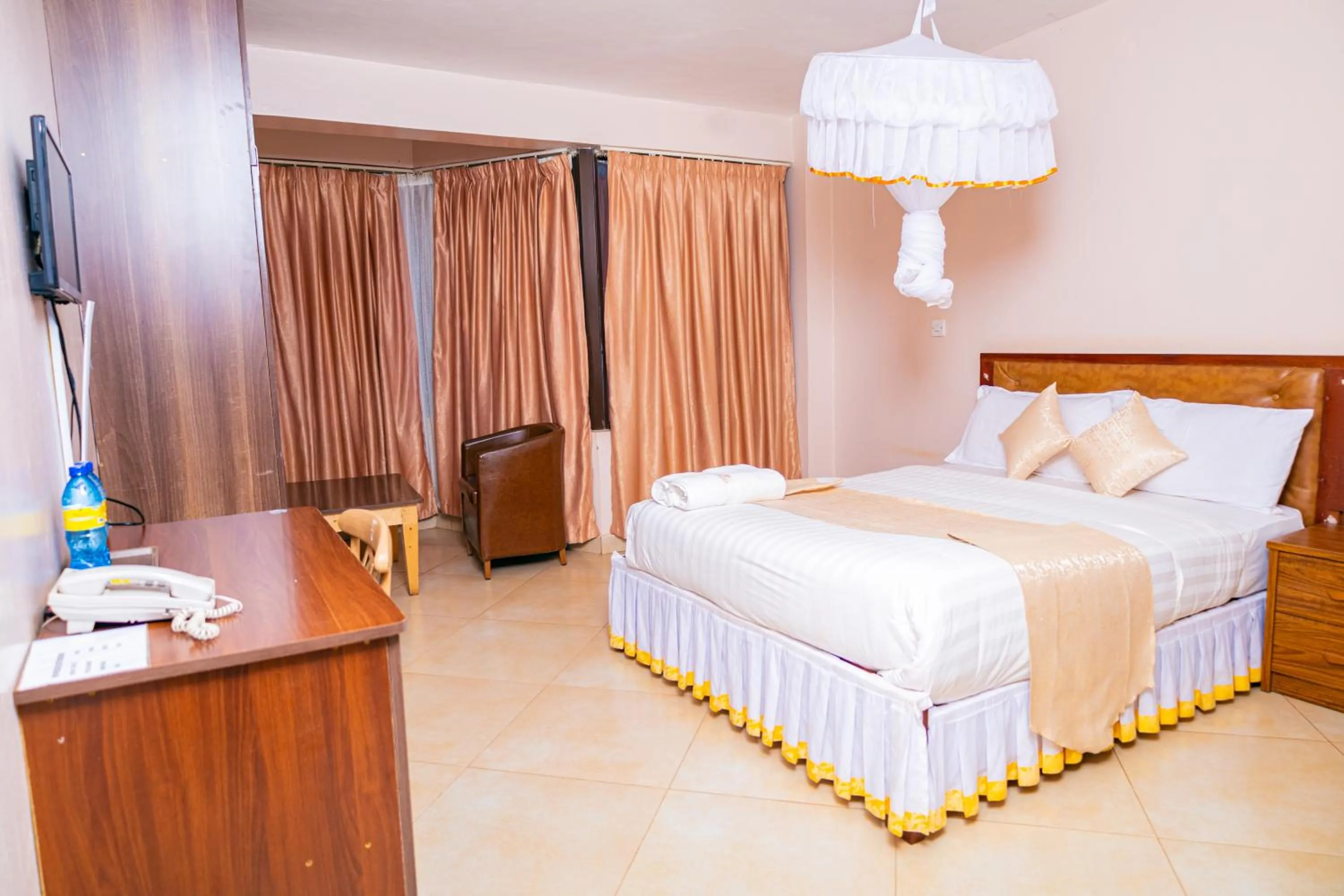 Photo of the whole room, Bed in Paleo Hotel and Spa, Thika