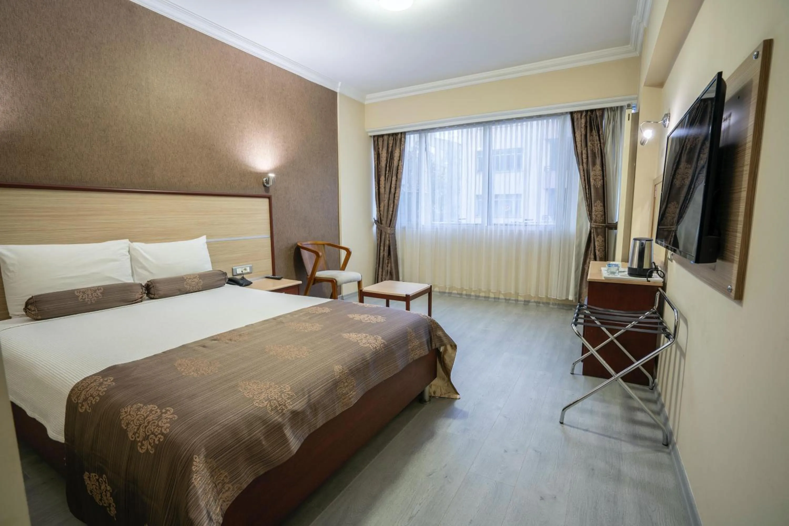 TV and multimedia, Bed in HALLEY OTEL