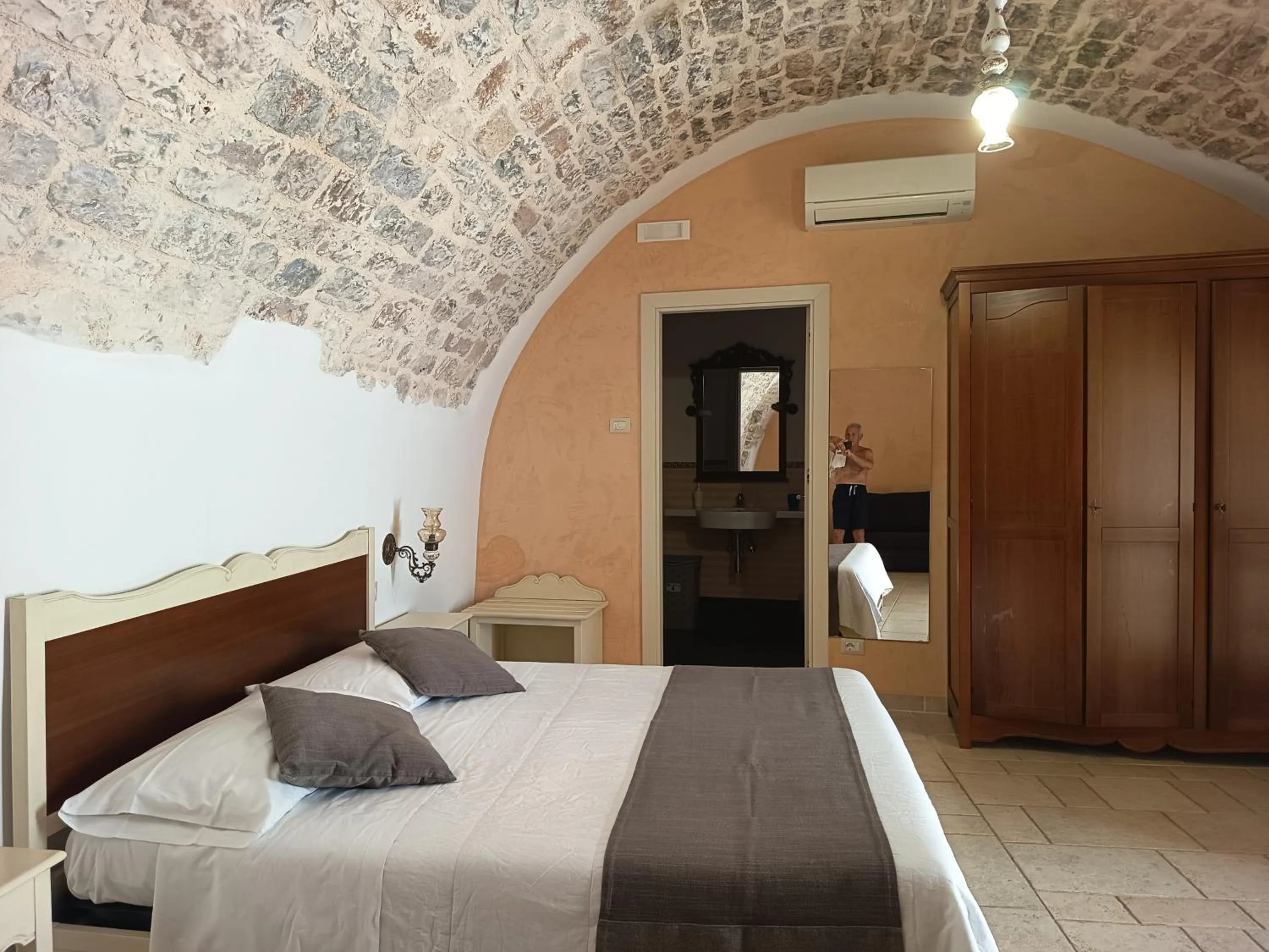 Bedroom, Bed in B&B Il Mulino del Monastero