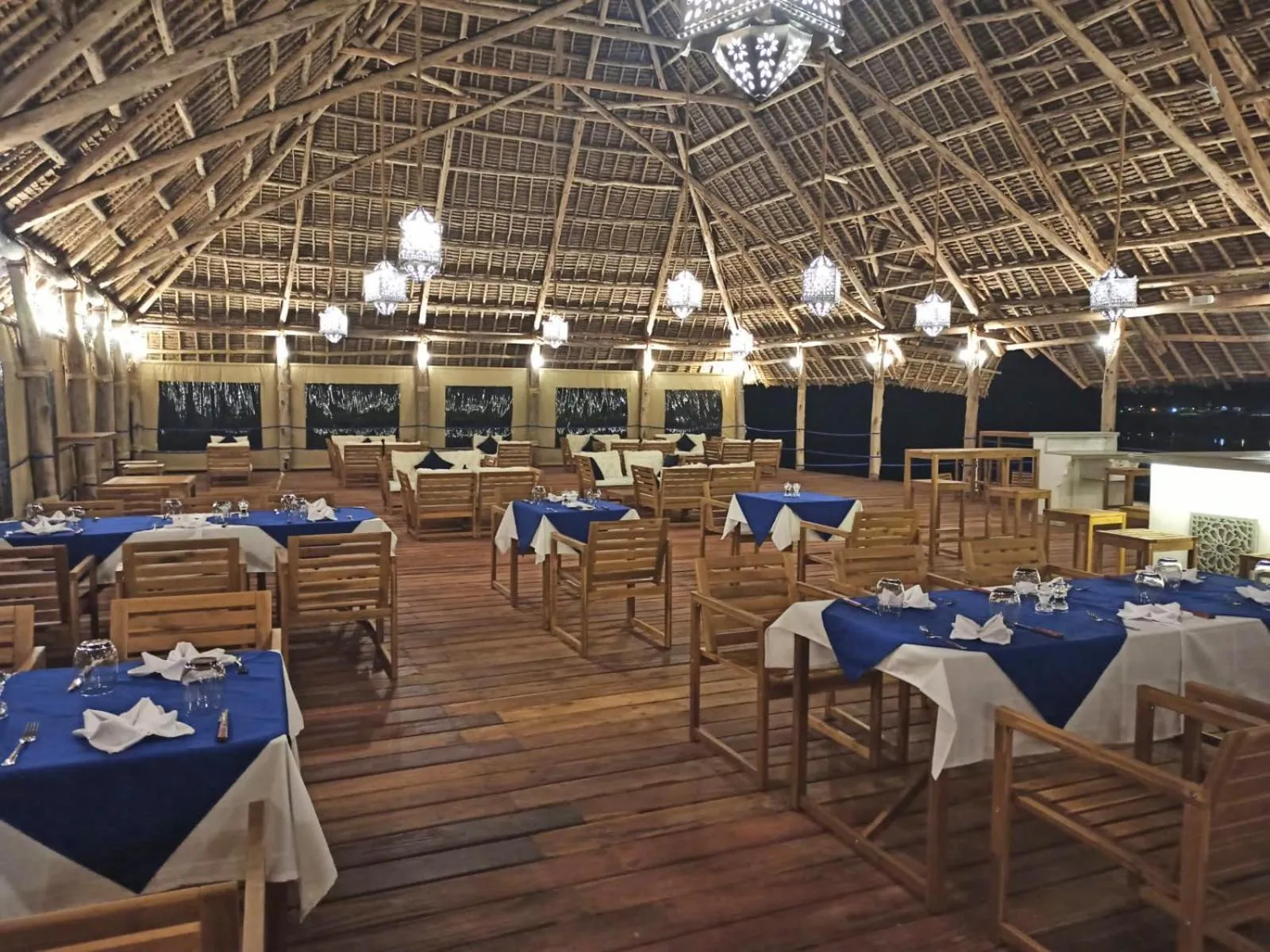 Restaurant/places to eat in Pongwe Bay Resort