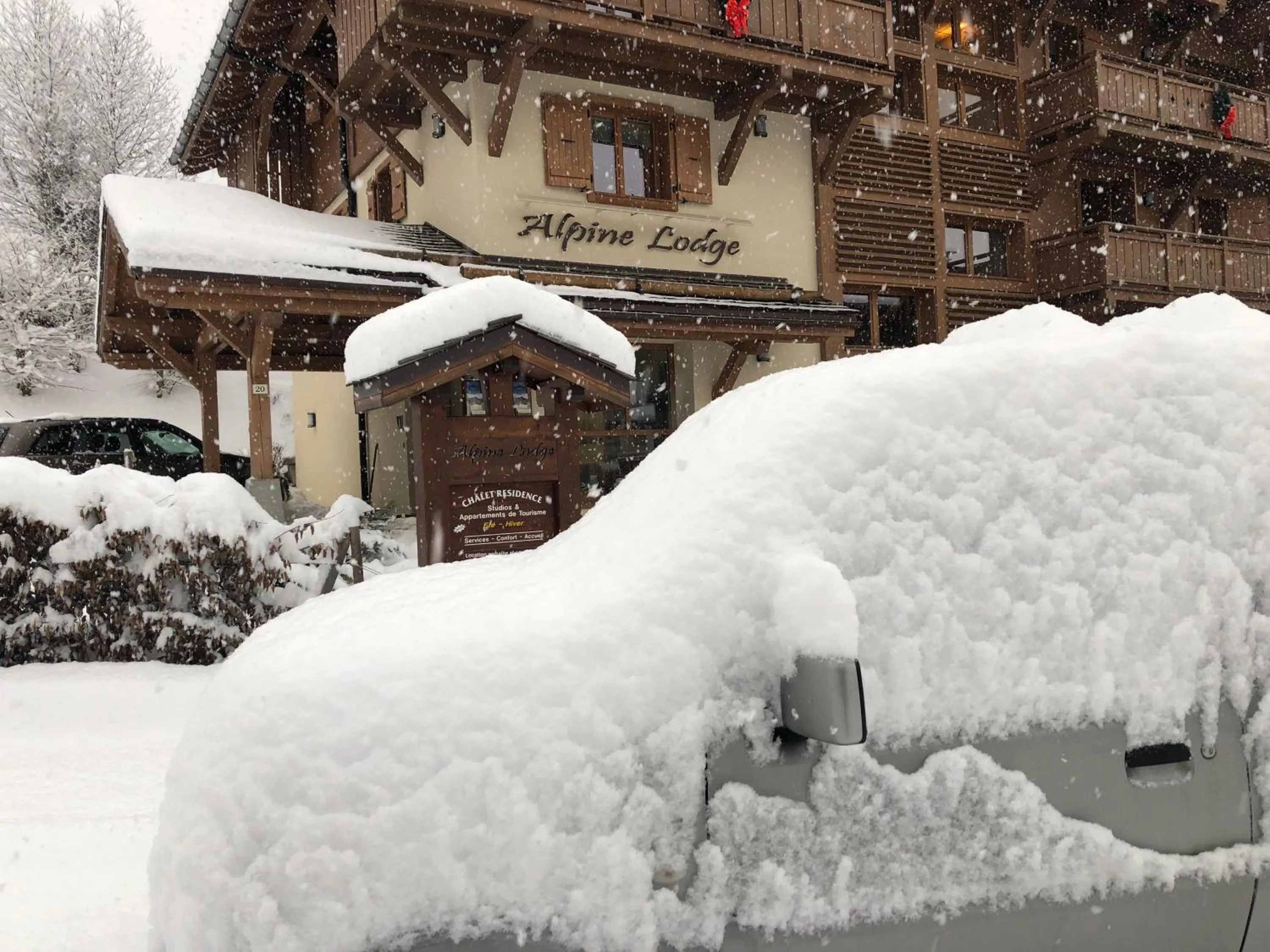 Alpine Lodge 2