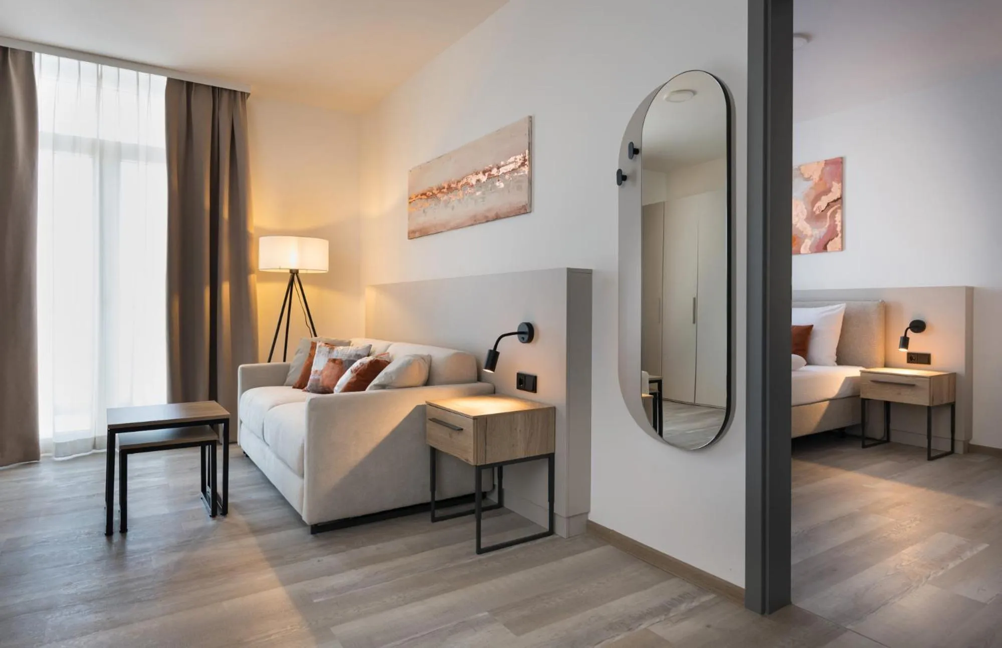 Photo of the whole room, Bed in Atrium Apart Hotel Brühl