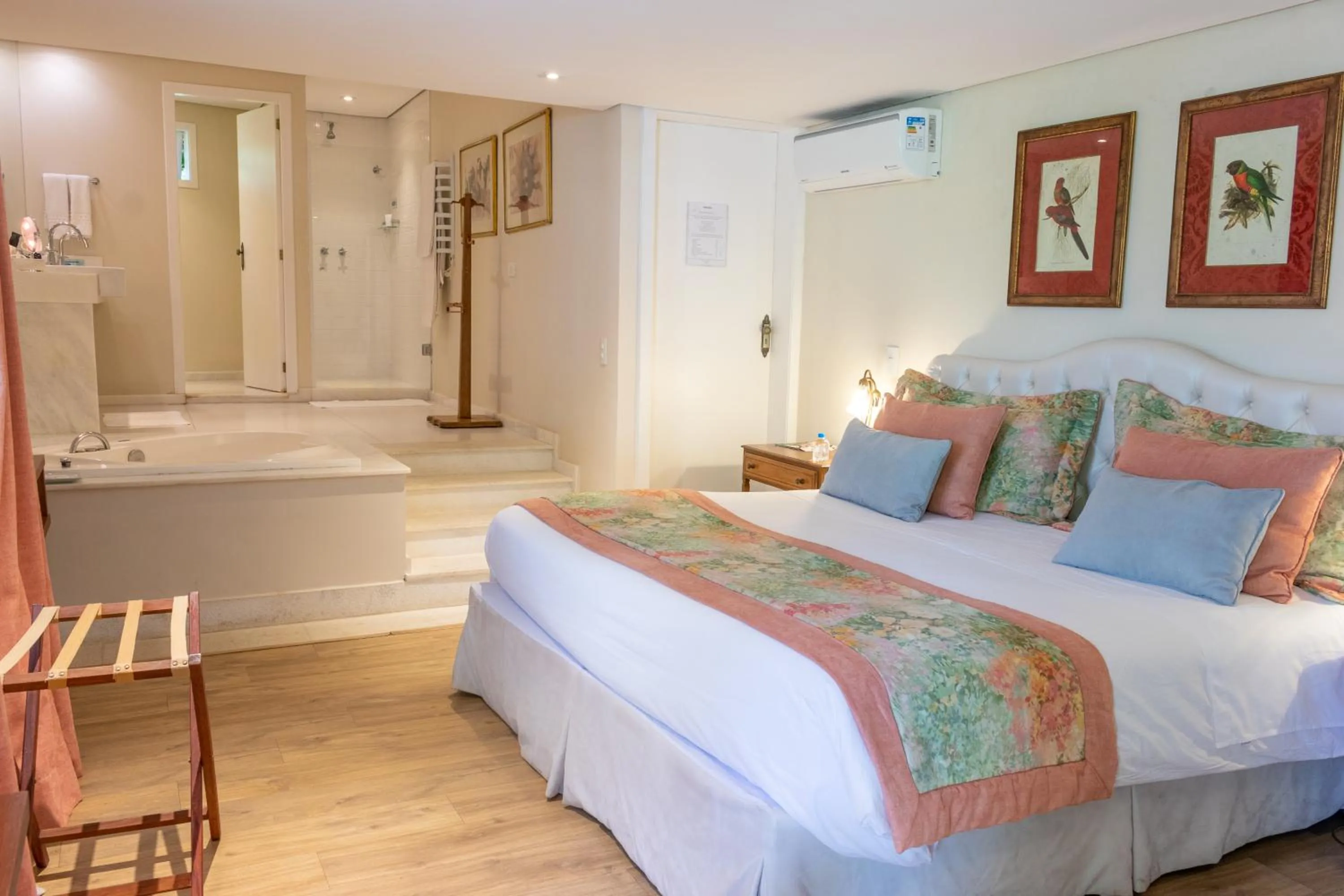 Shower, Bed in Locanda della Mimosa