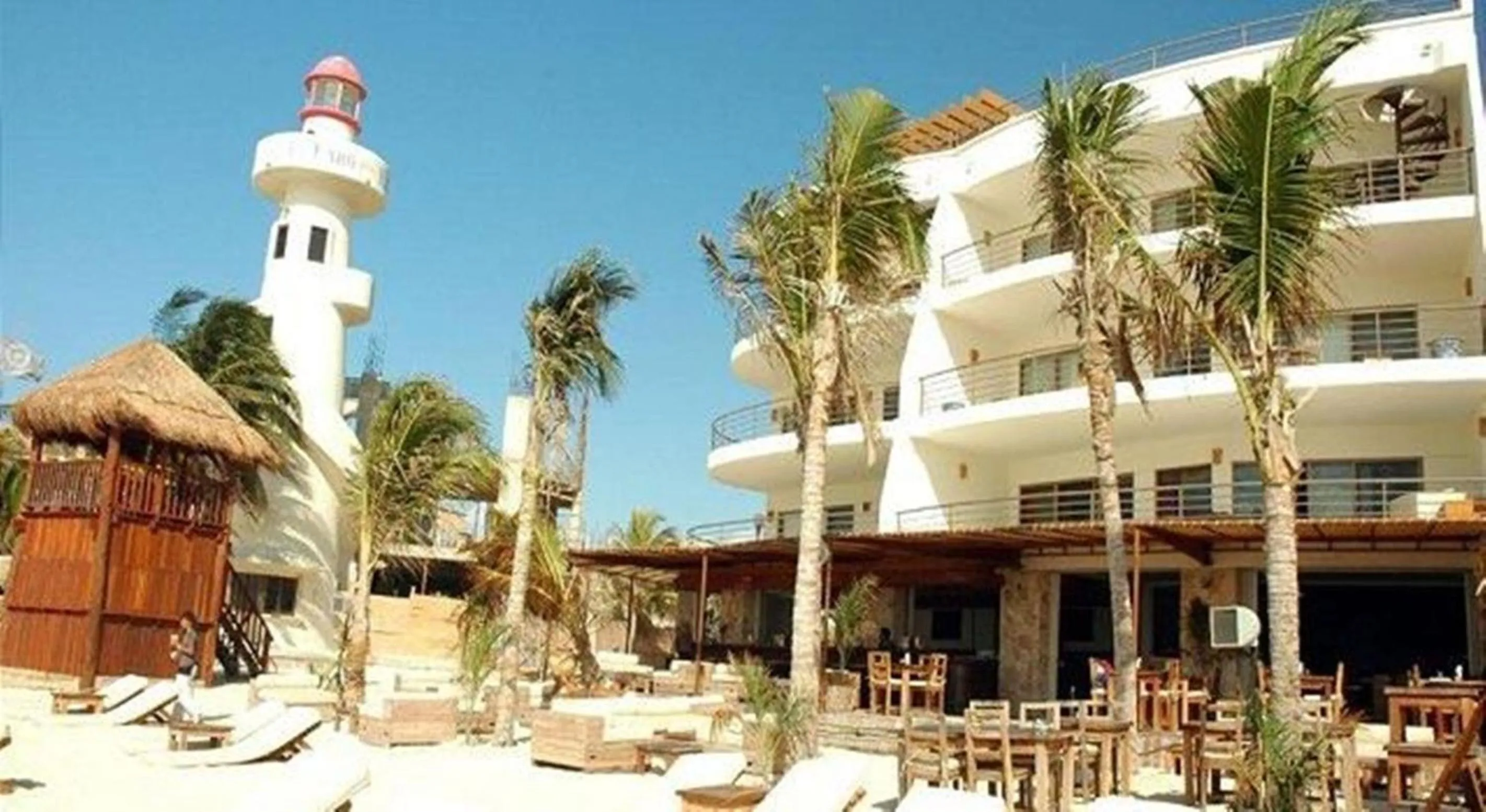 Property building in Ocean Front Corto Maltes 104 in Downtown