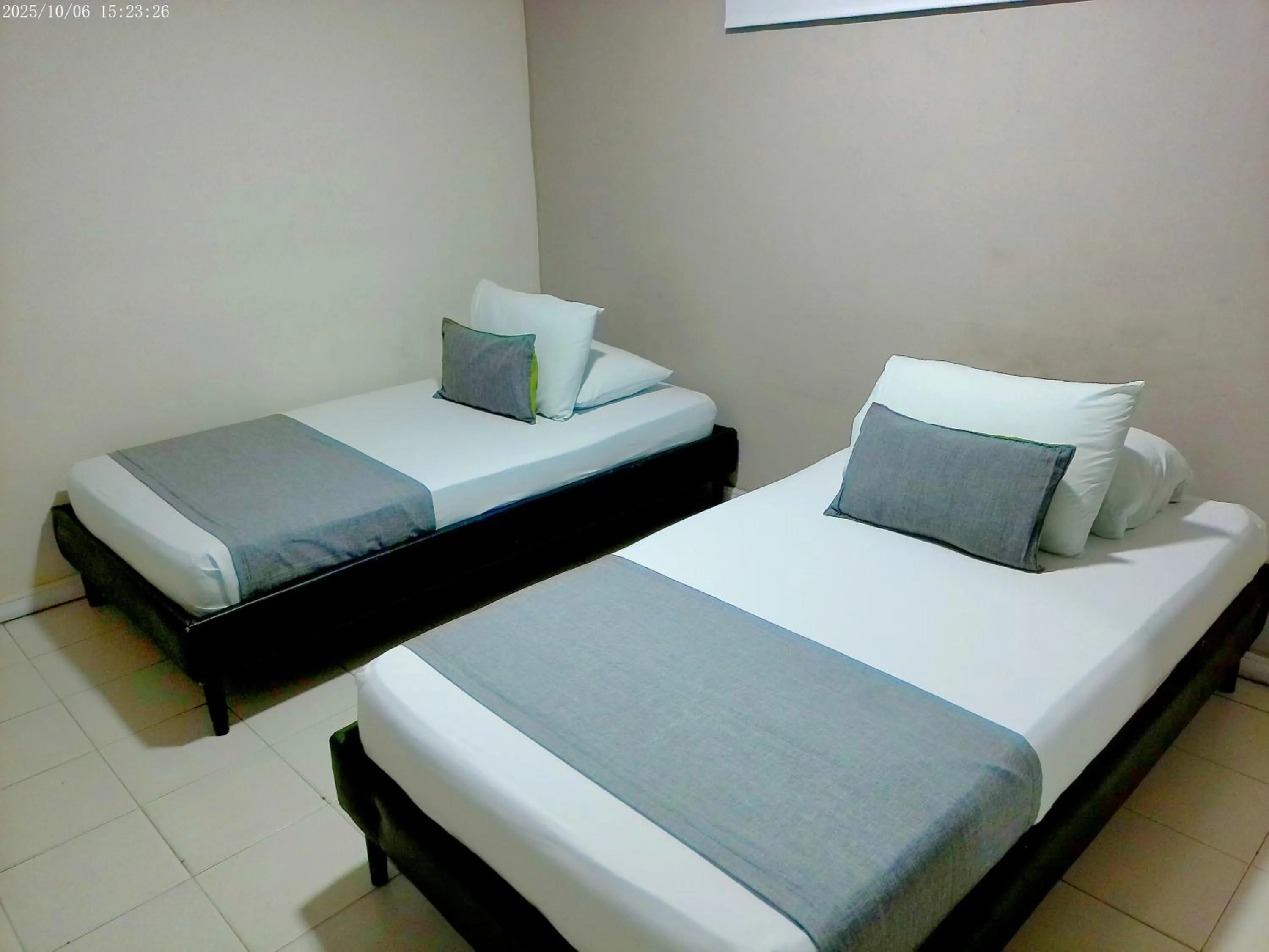 Bed in Hotel Casa Boston Inn by Finerh