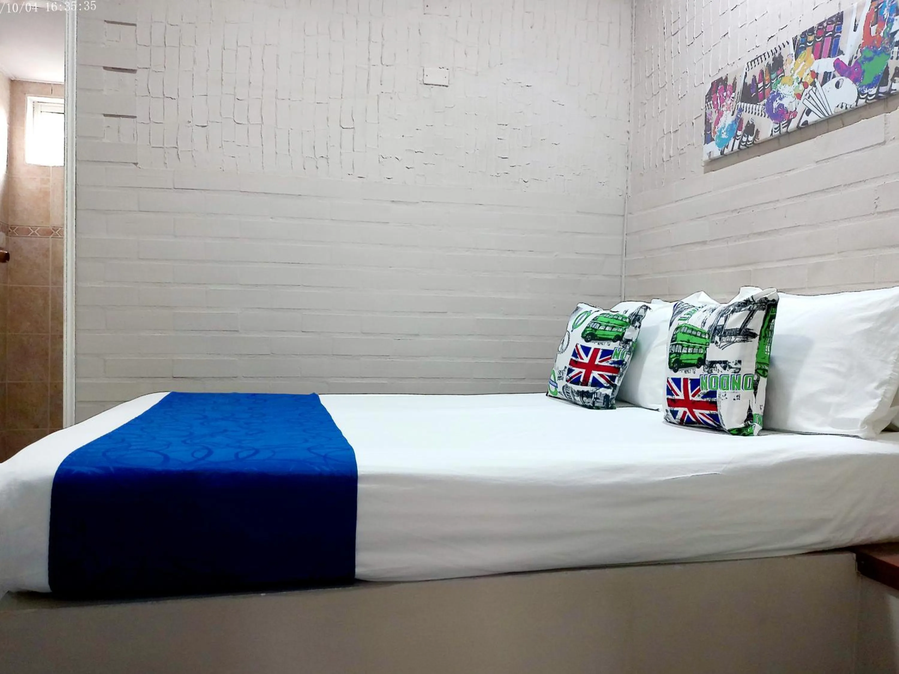 Bed in Hotel Casa Boston Inn by Finerh