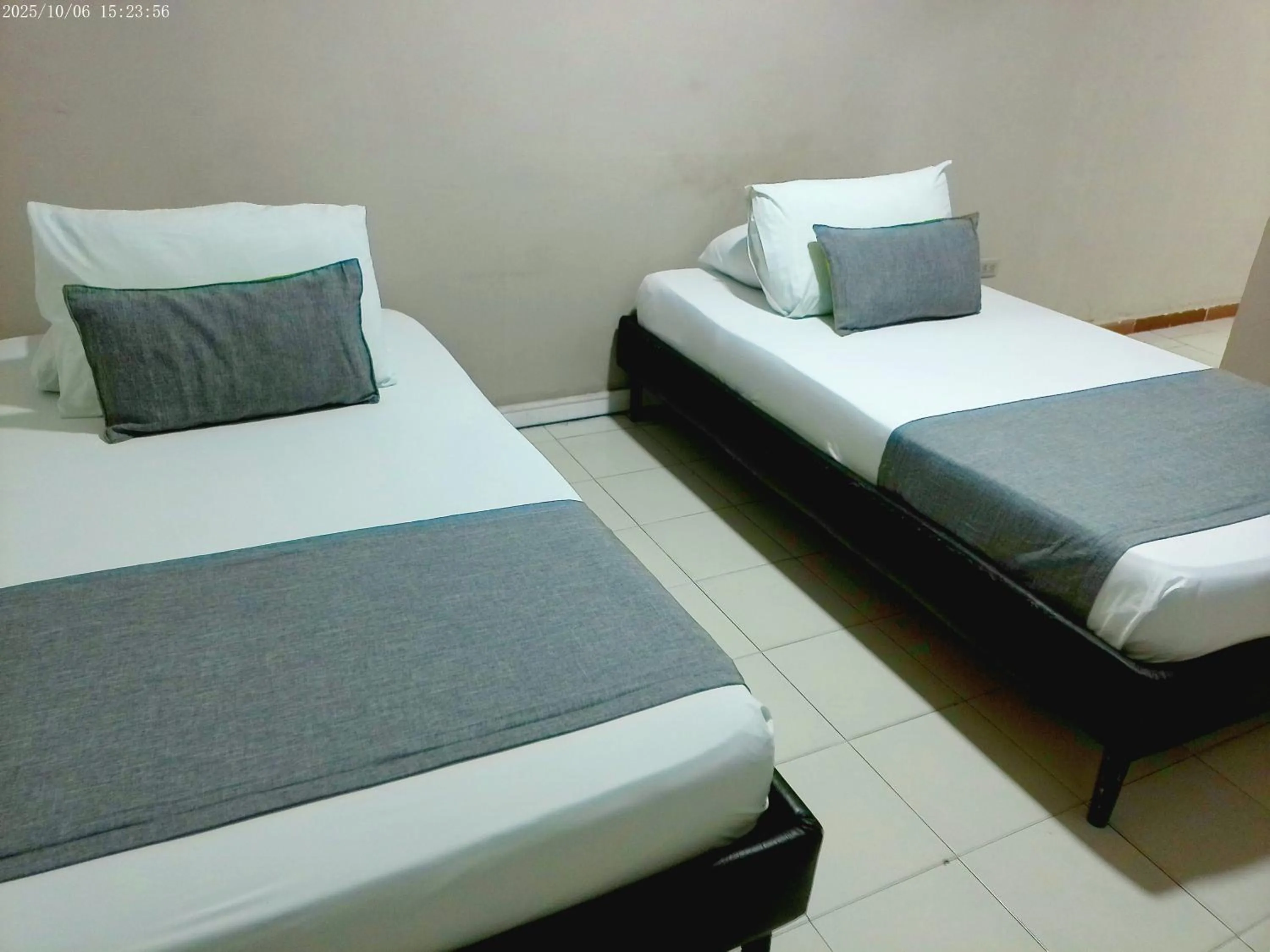 Bed in Hotel Casa Boston Inn by Finerh