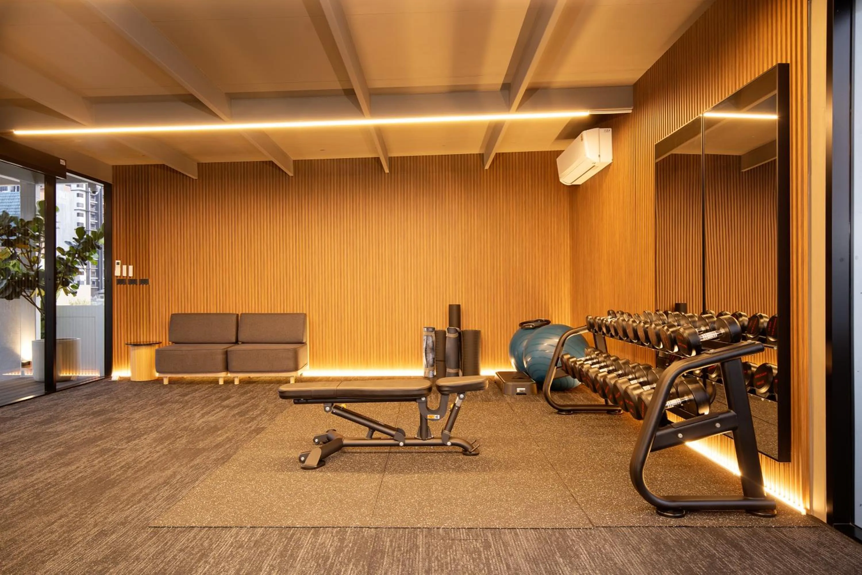 Fitness centre/facilities in Saan Hotel Sathorn