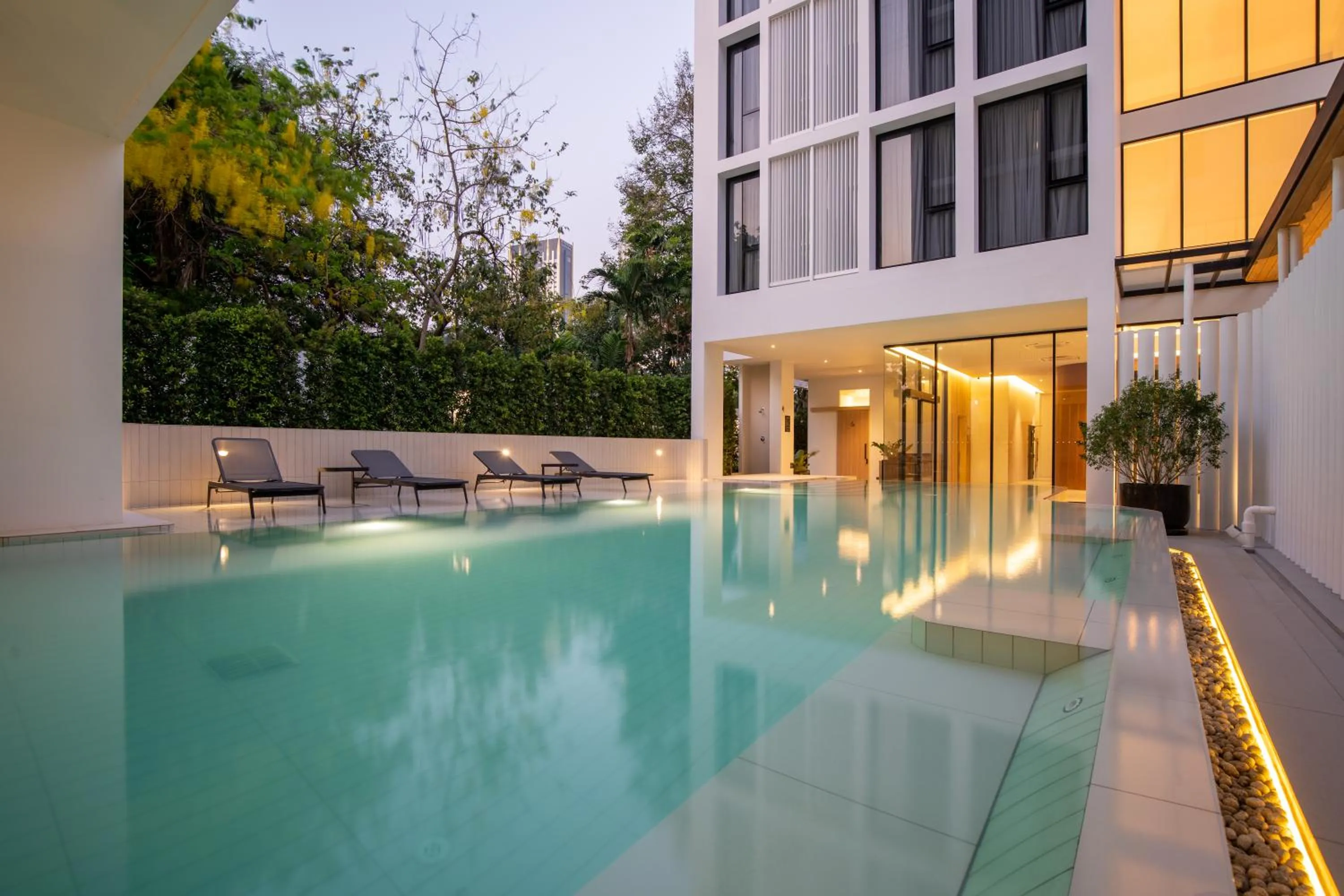 Swimming pool in Saan Hotel Sathorn