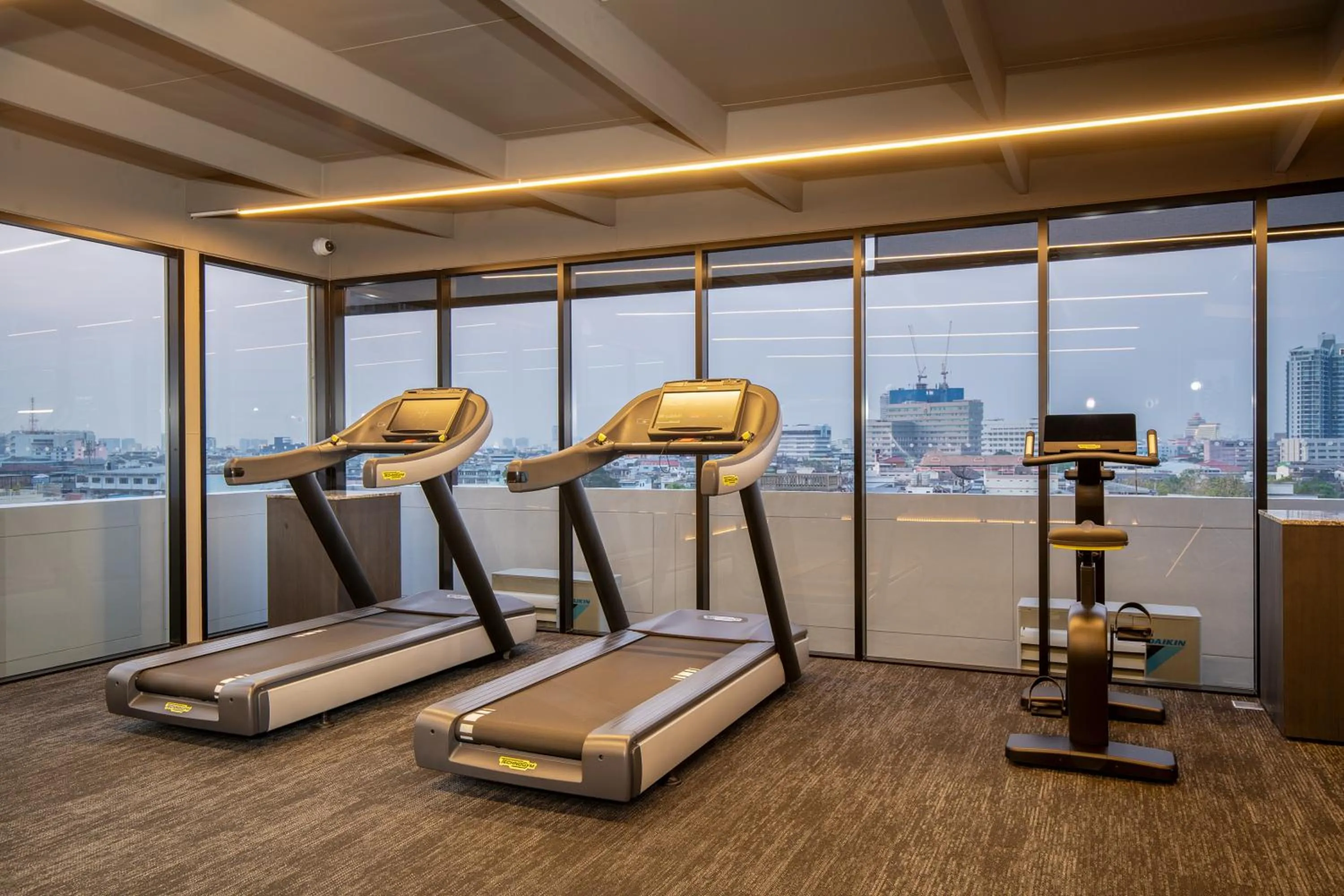 Fitness centre/facilities in Saan Hotel Sathorn