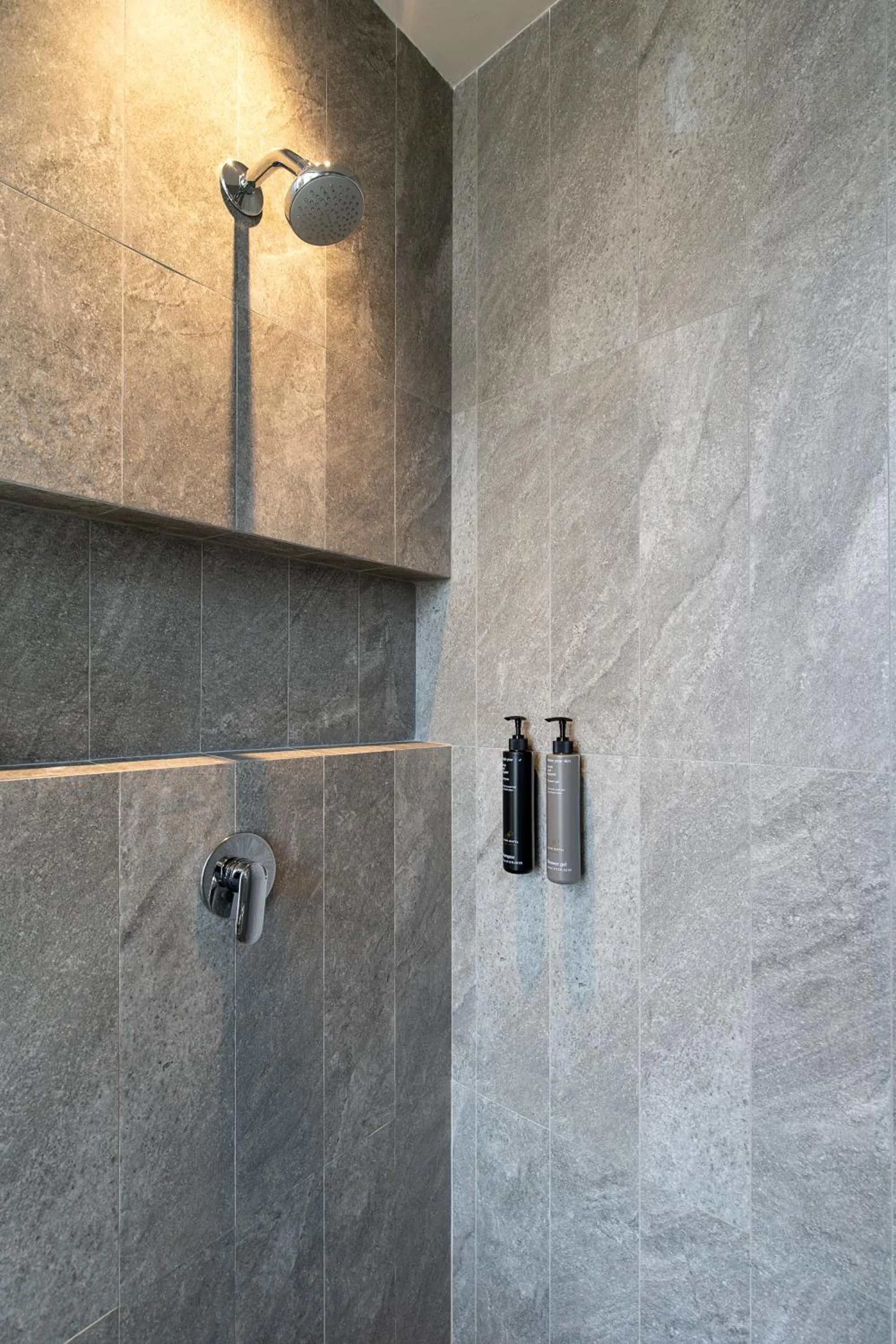 Shower in Saan Hotel Sathorn