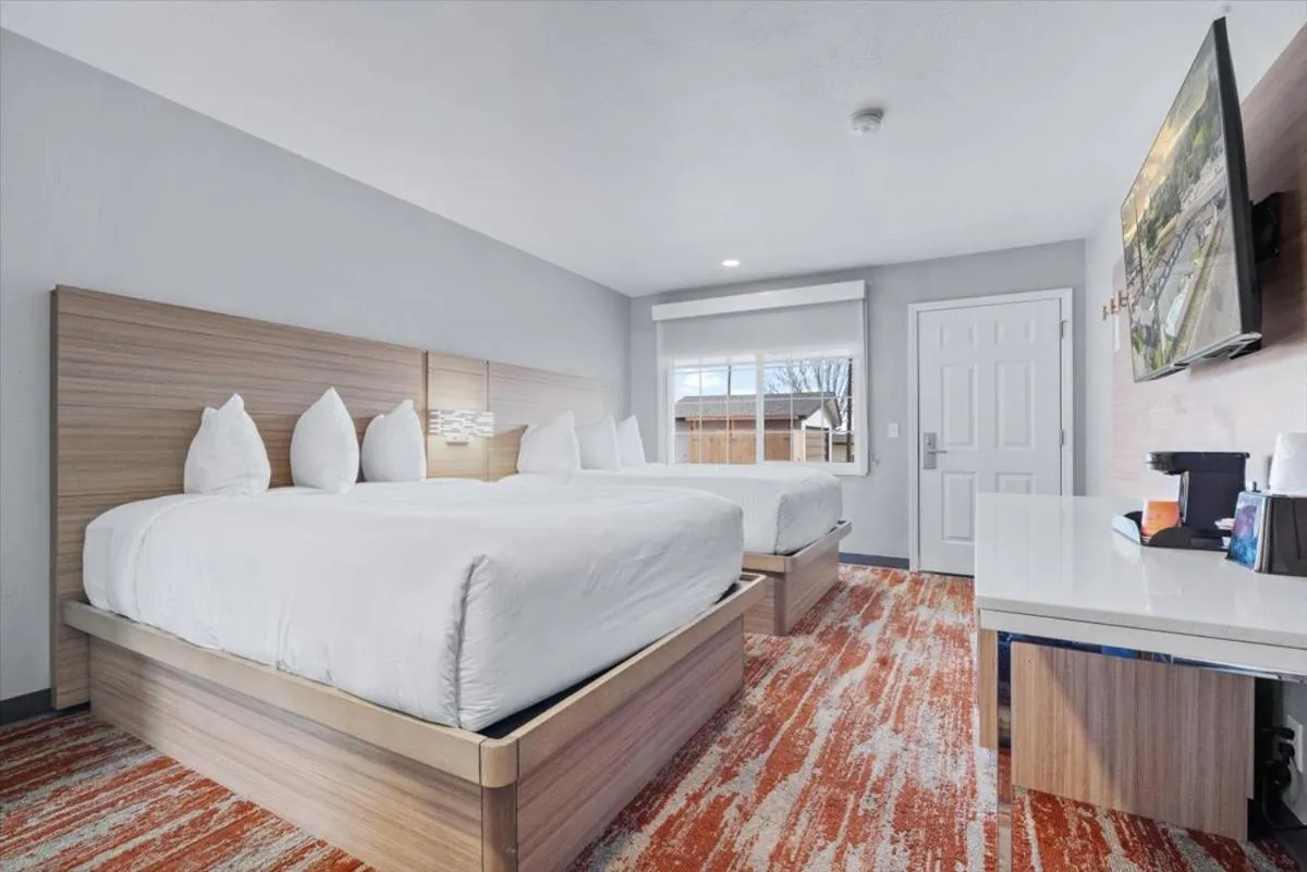 Bed in Cielo House Inn - Paso Robles