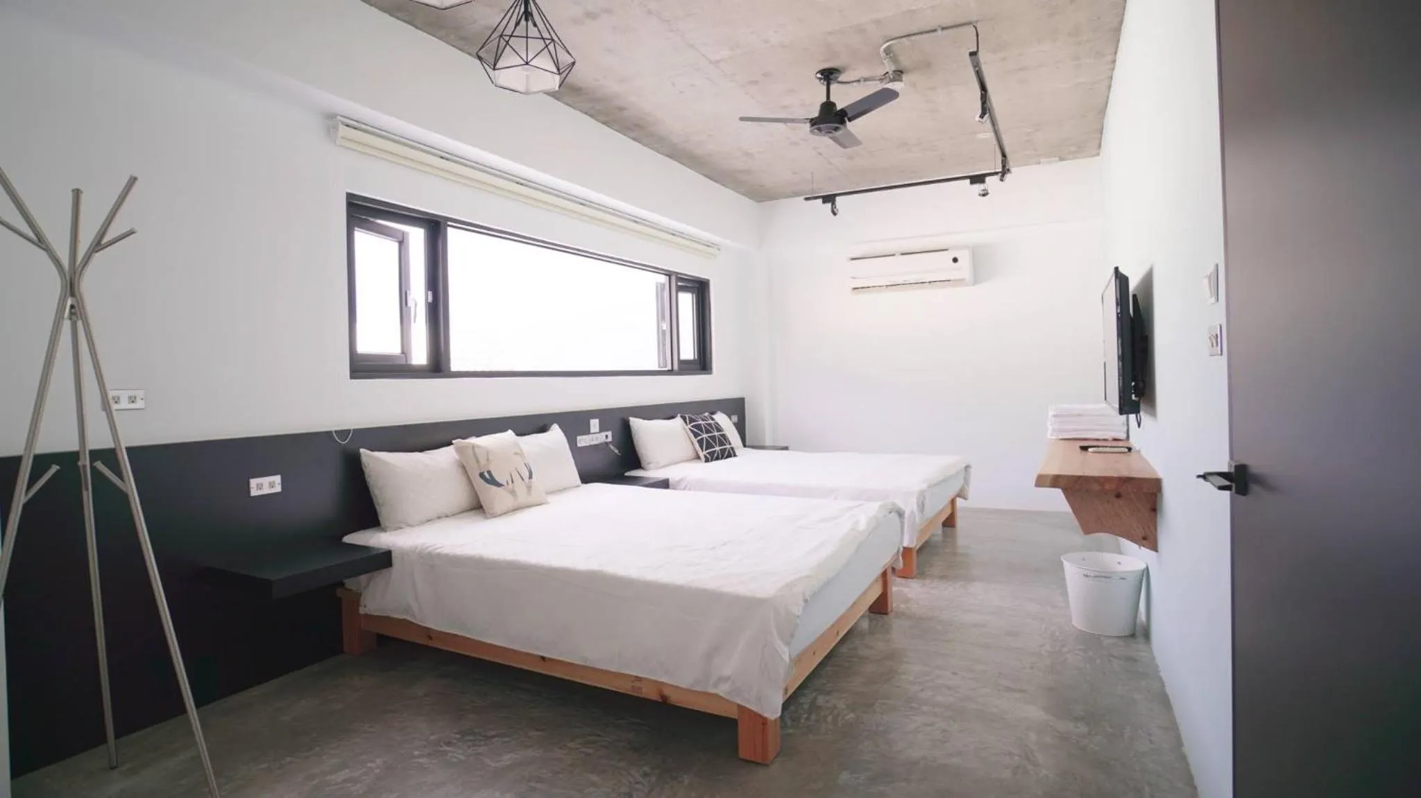 Bed in The Red Hotel