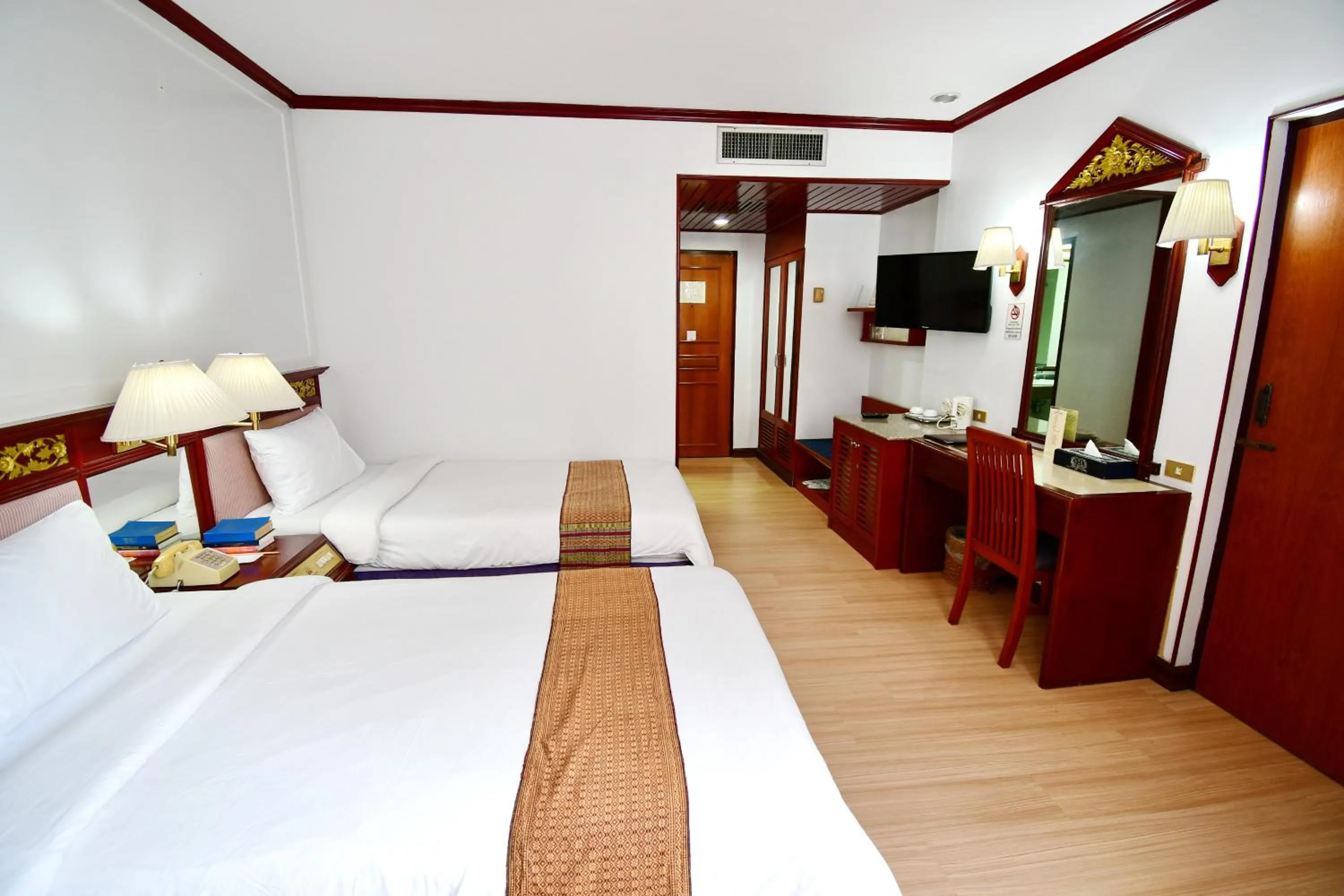 Bedroom, Bed in Wangcome Hotel