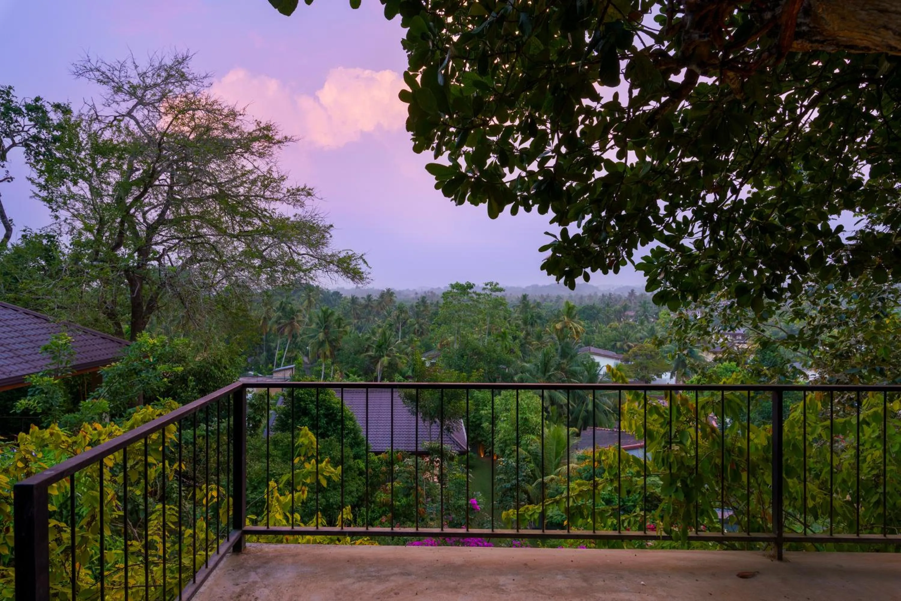 Day in Villa Rumassala Luxury Chalets Unawatuna