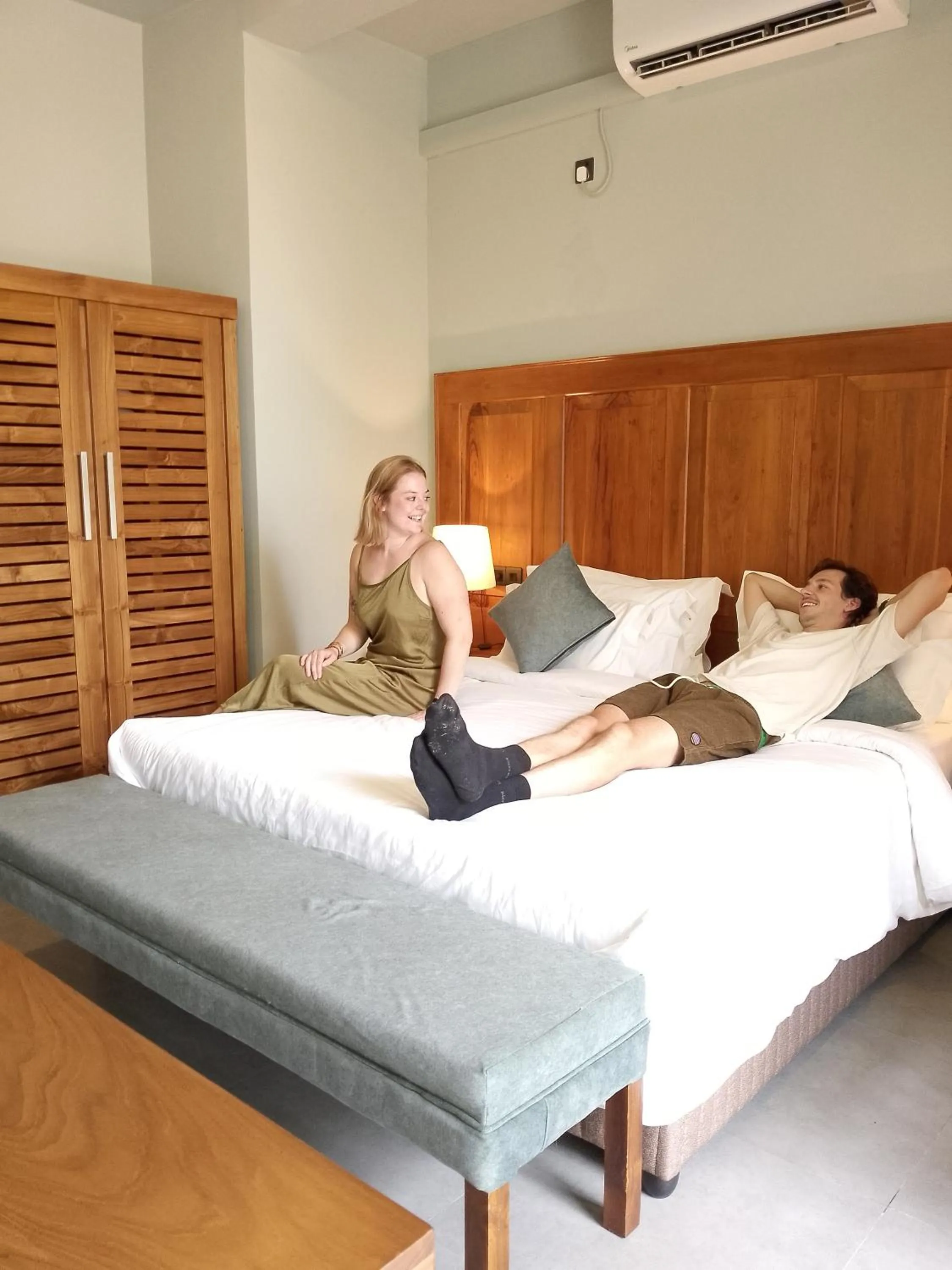 Bed in Villa Rumassala Luxury Chalets Unawatuna