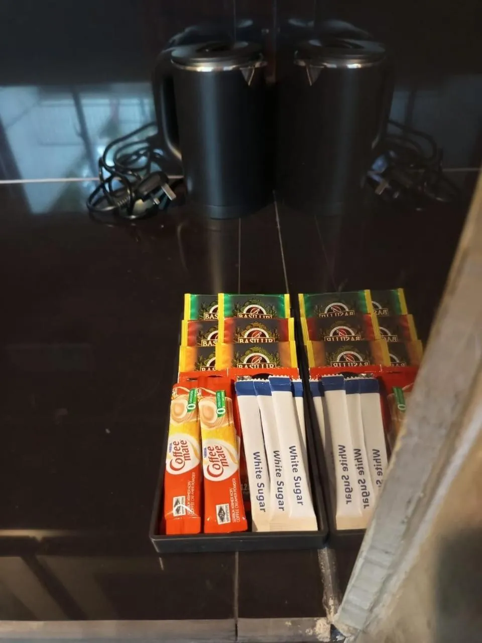 Coffee/tea facilities in Villa Rumassala Luxury Chalets Unawatuna