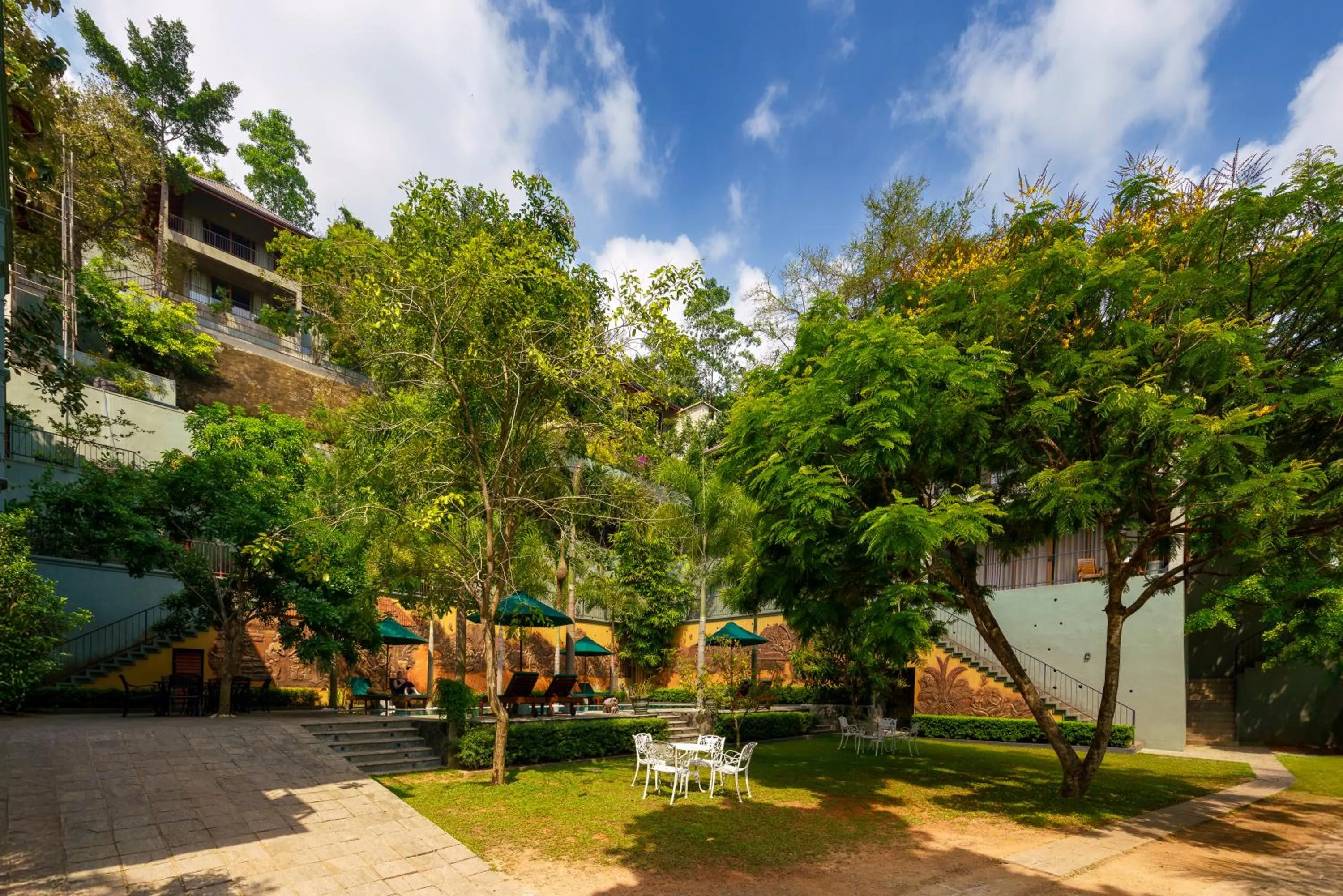 Day in Villa Rumassala Luxury Chalets Unawatuna