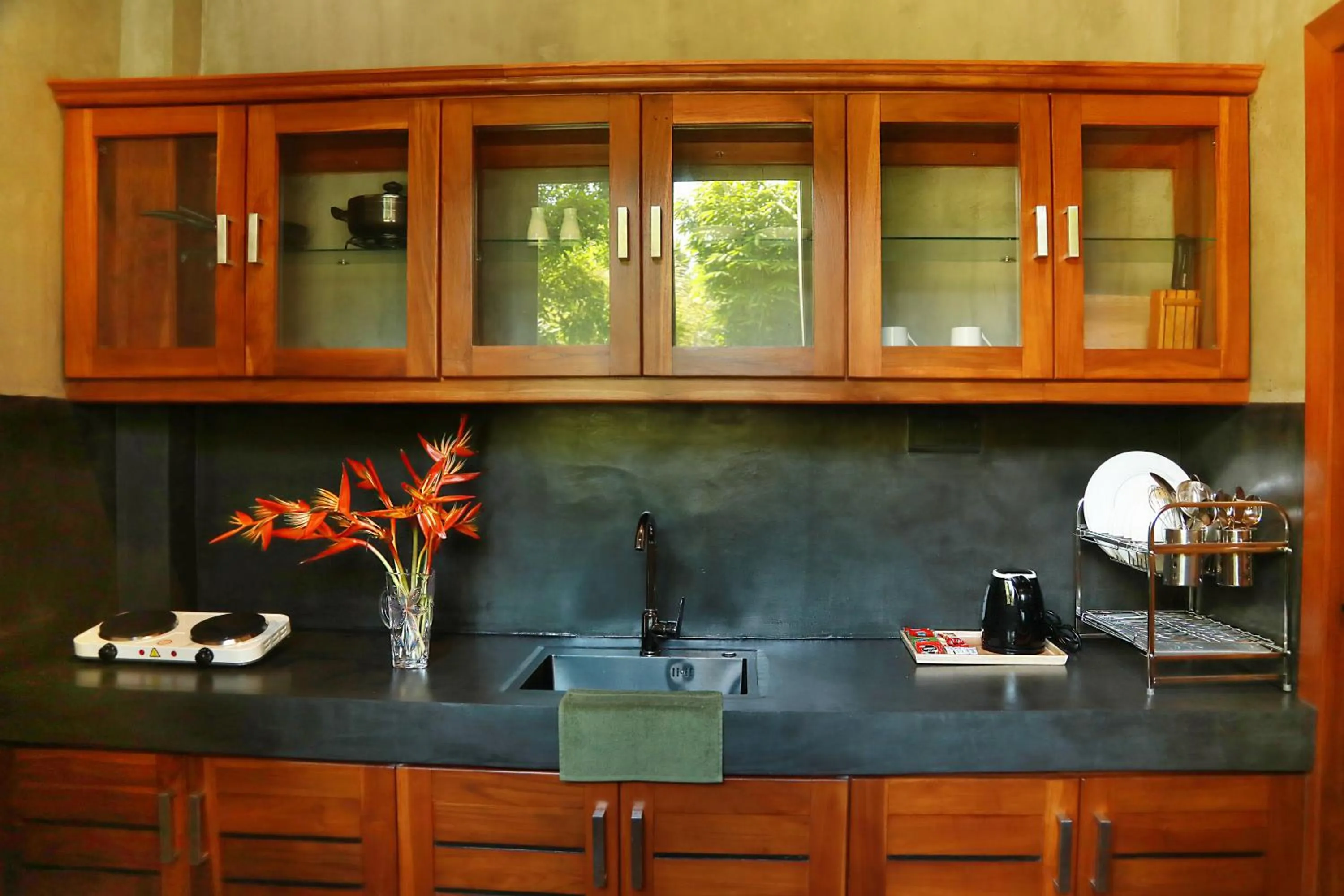 Coffee/tea facilities in Villa Rumassala Luxury Chalets Unawatuna