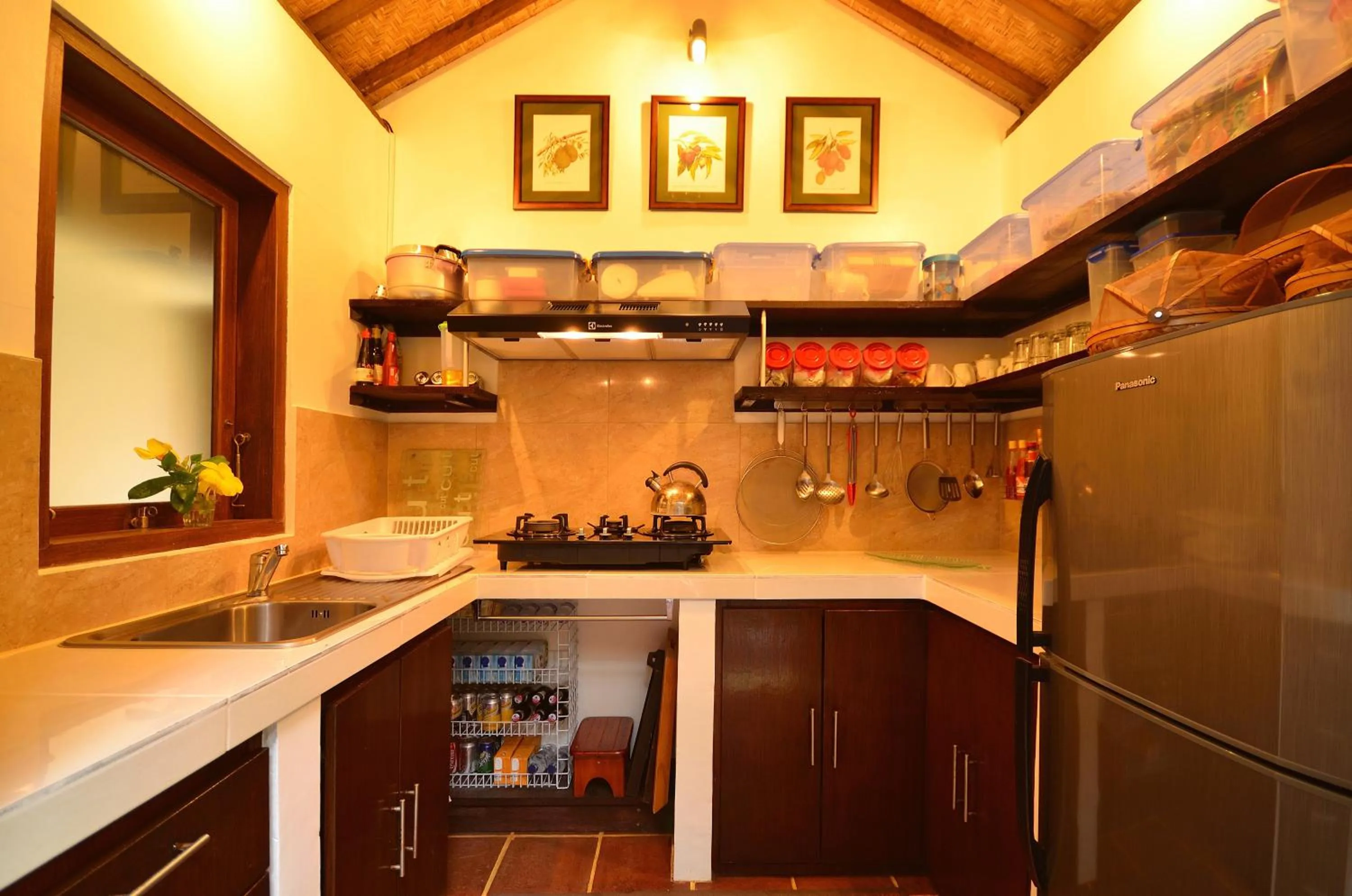 Kitchen or kitchenette in Jendela Di Bali Villa