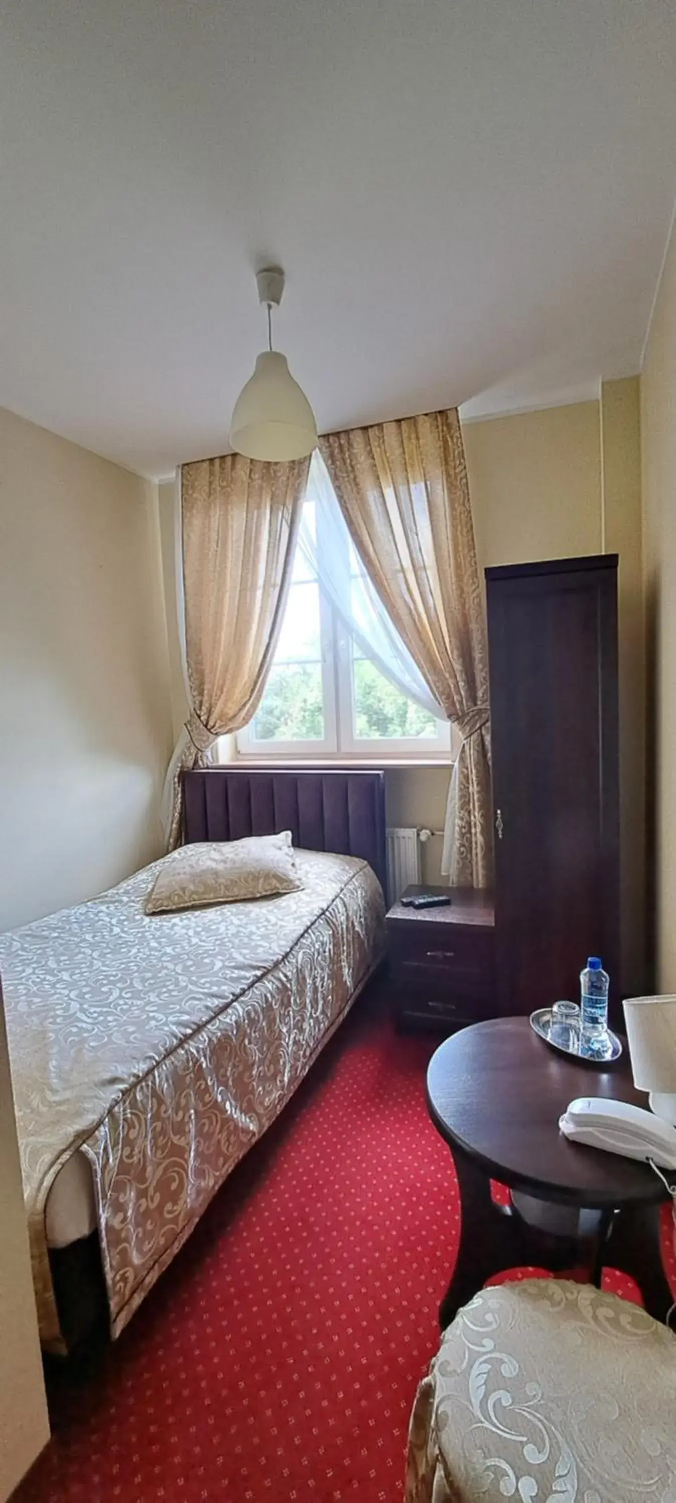 Single Room in Hotel i Restauracja Chopin Single Room in Hotel i Restauracja Chopin