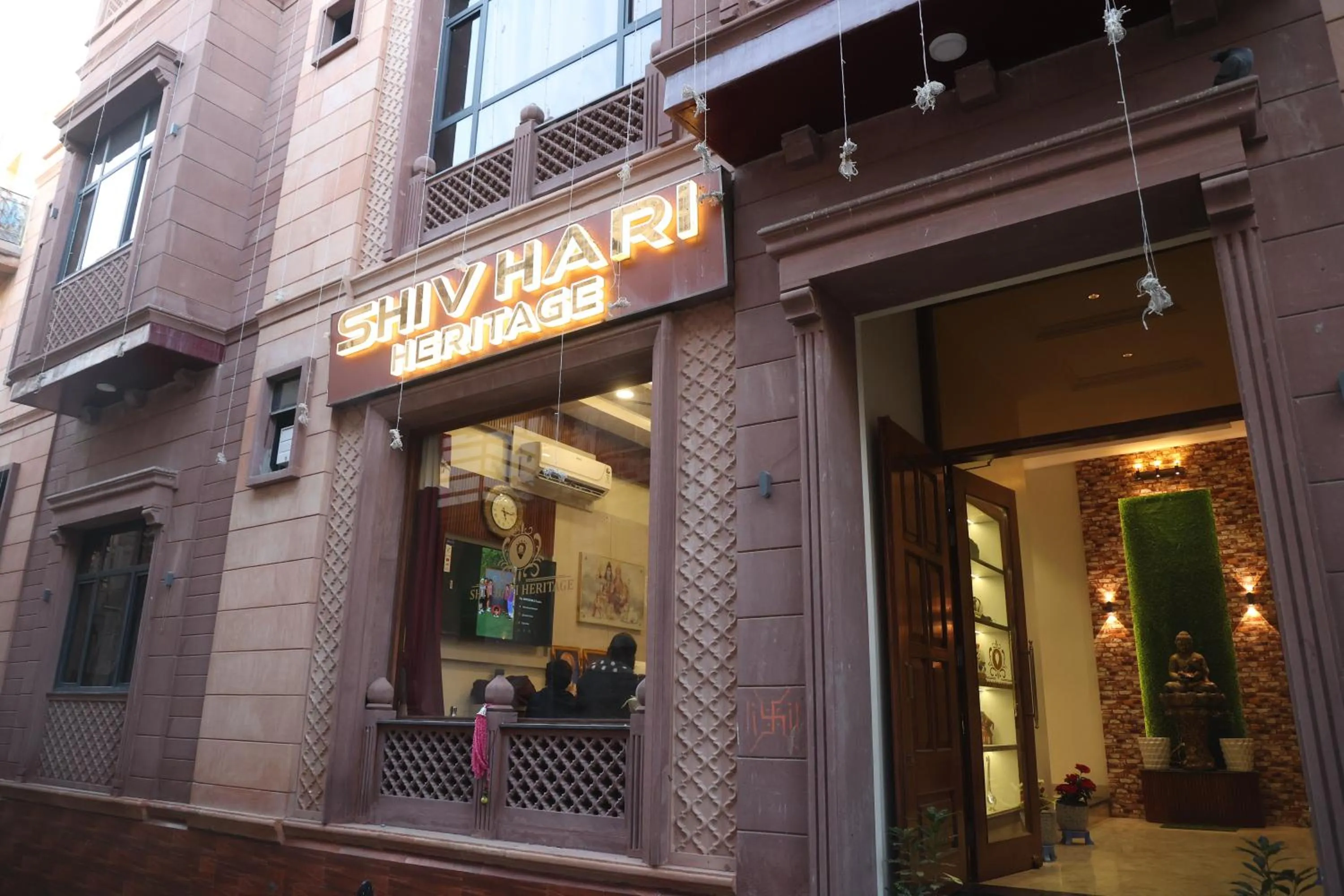 Property building in Shiv Hari heritage