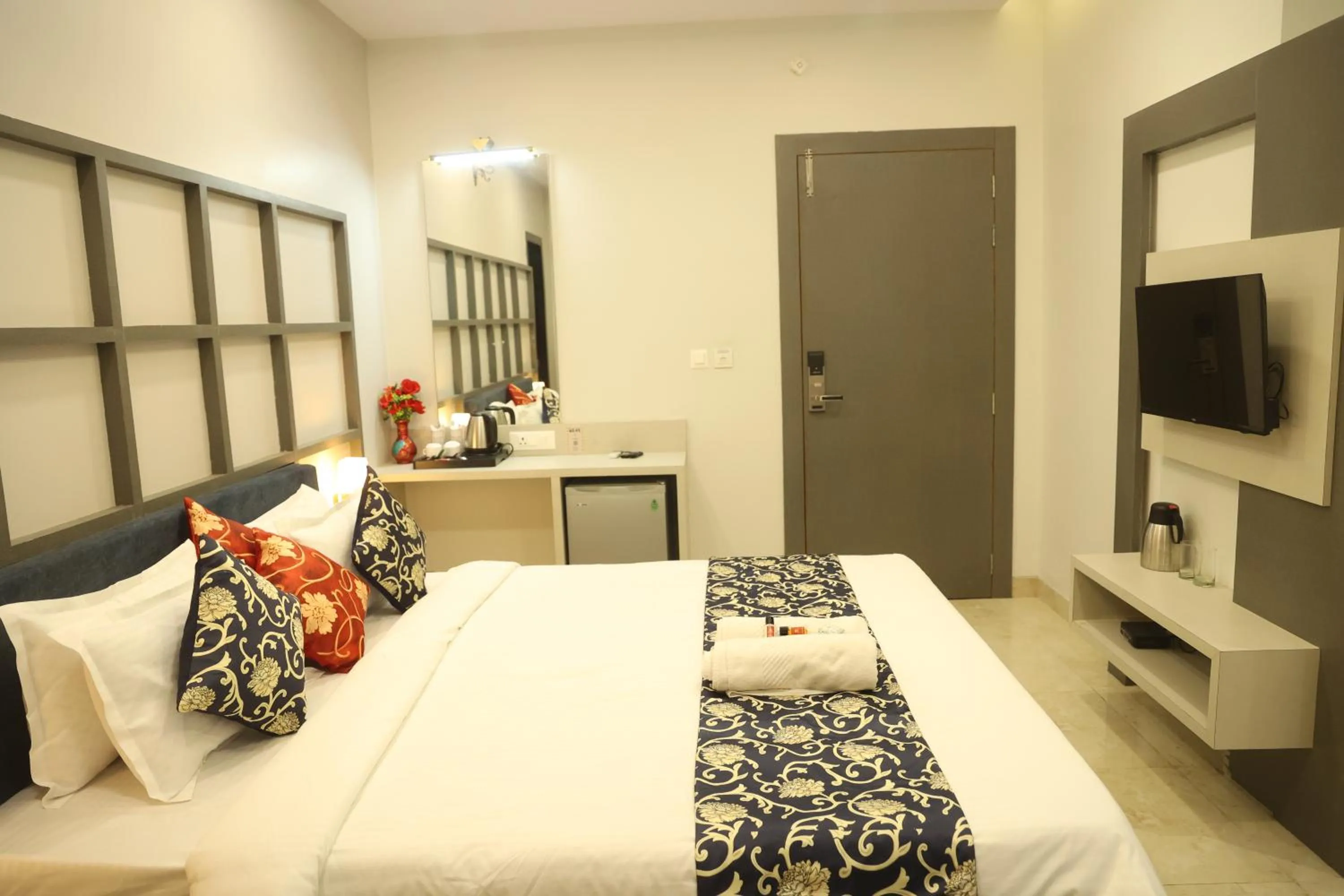 Bed in Shiv Hari heritage