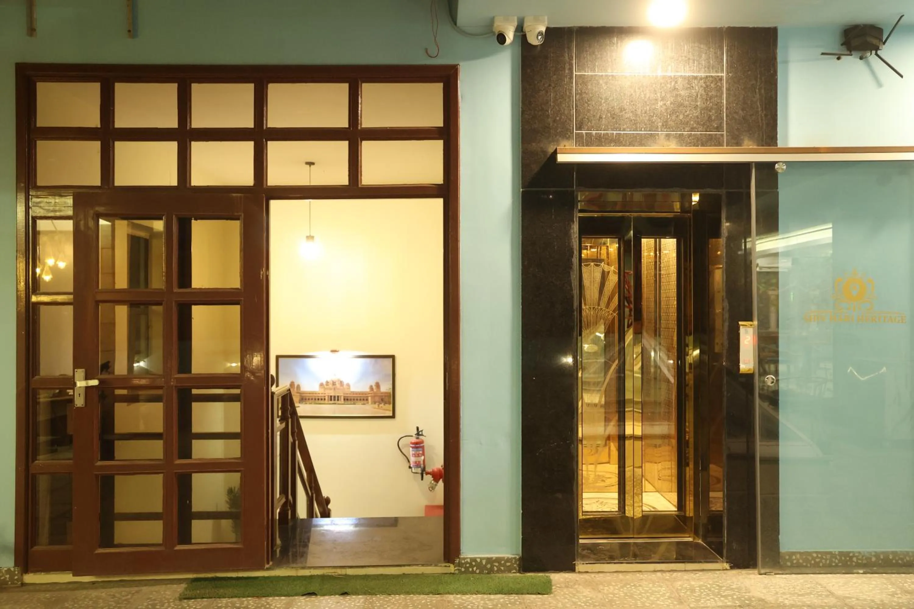 elevator in Shiv Hari heritage