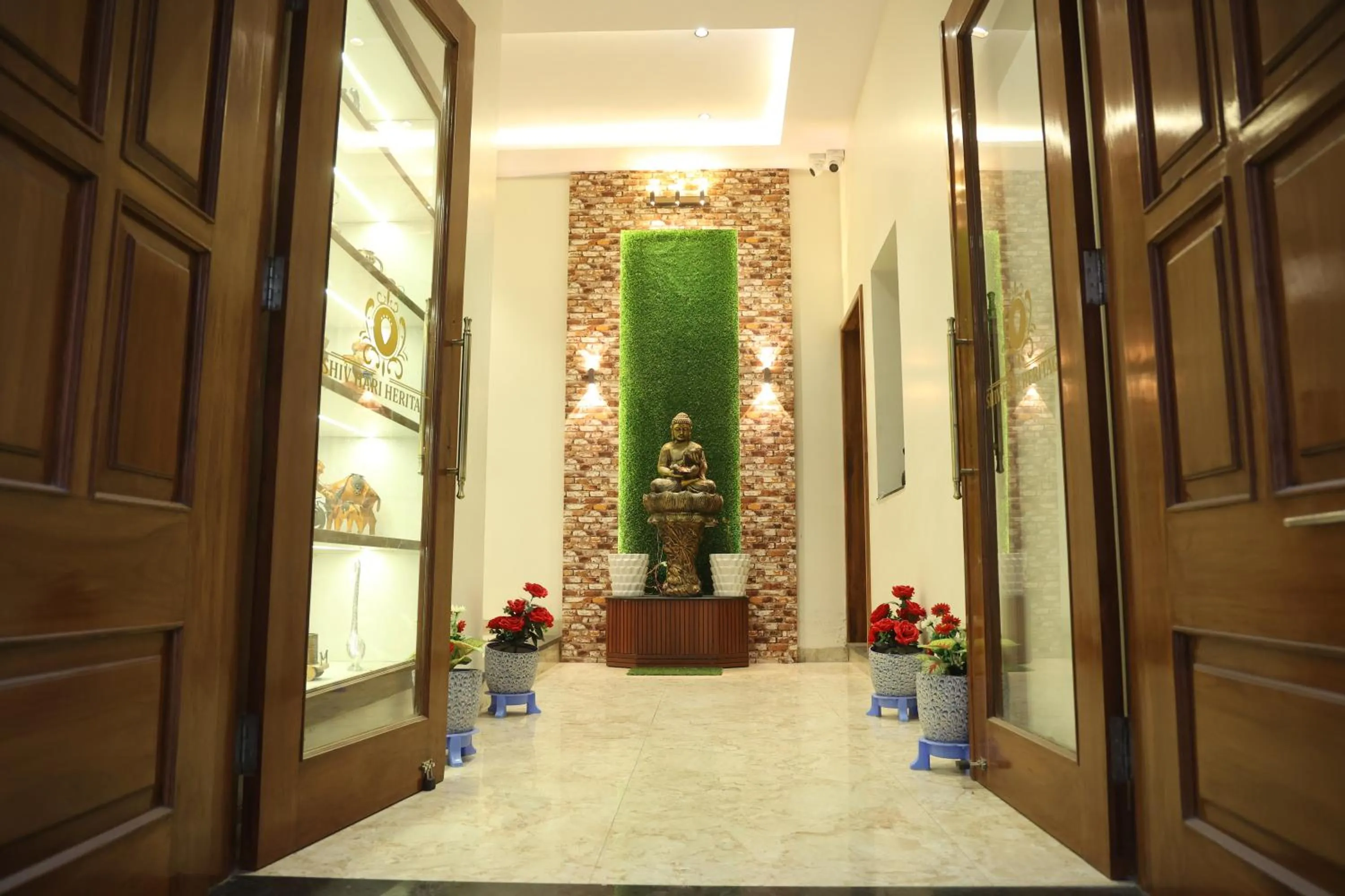 Facade/entrance in Shiv Hari heritage