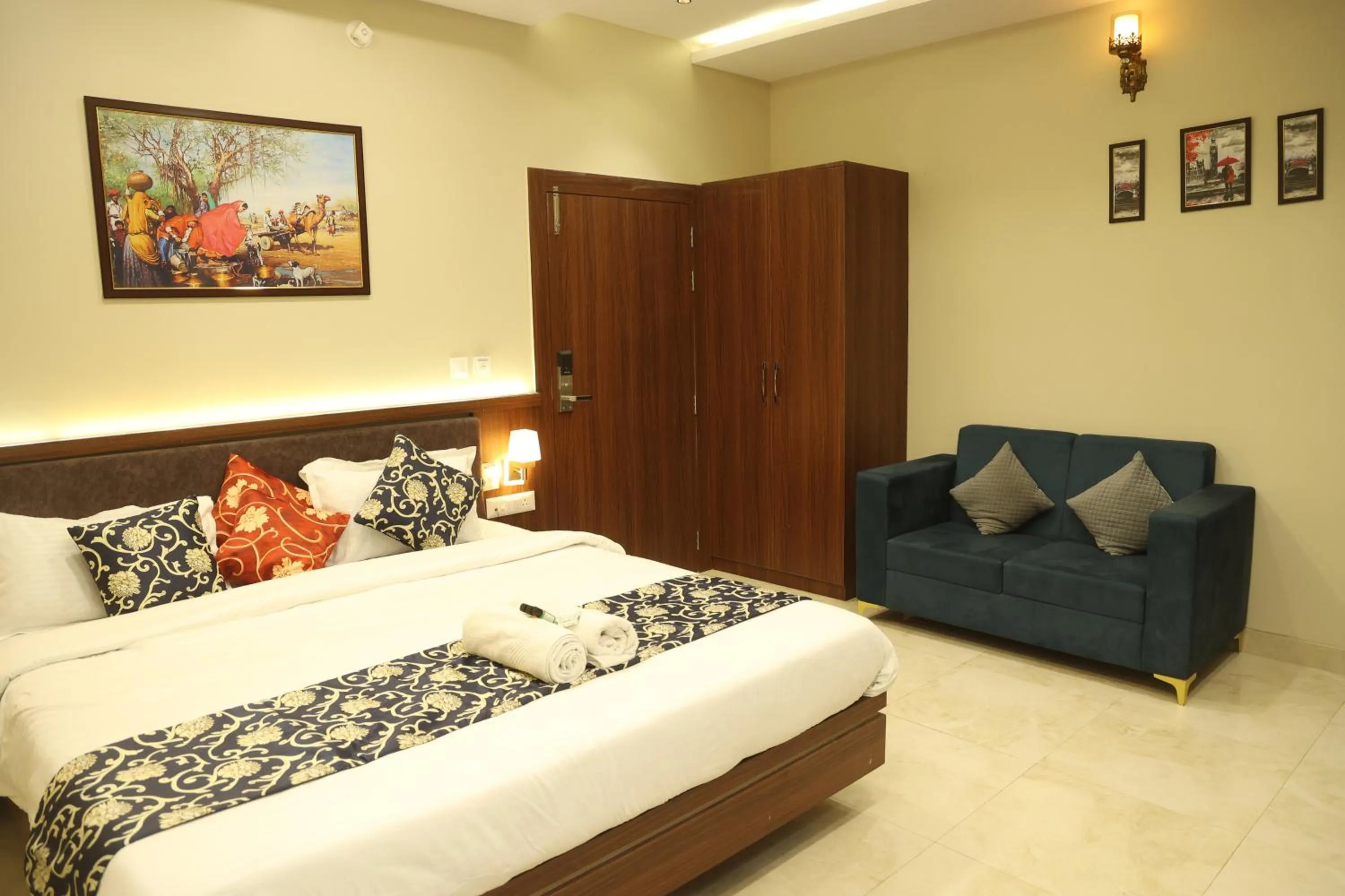 Bed in Shiv Hari heritage