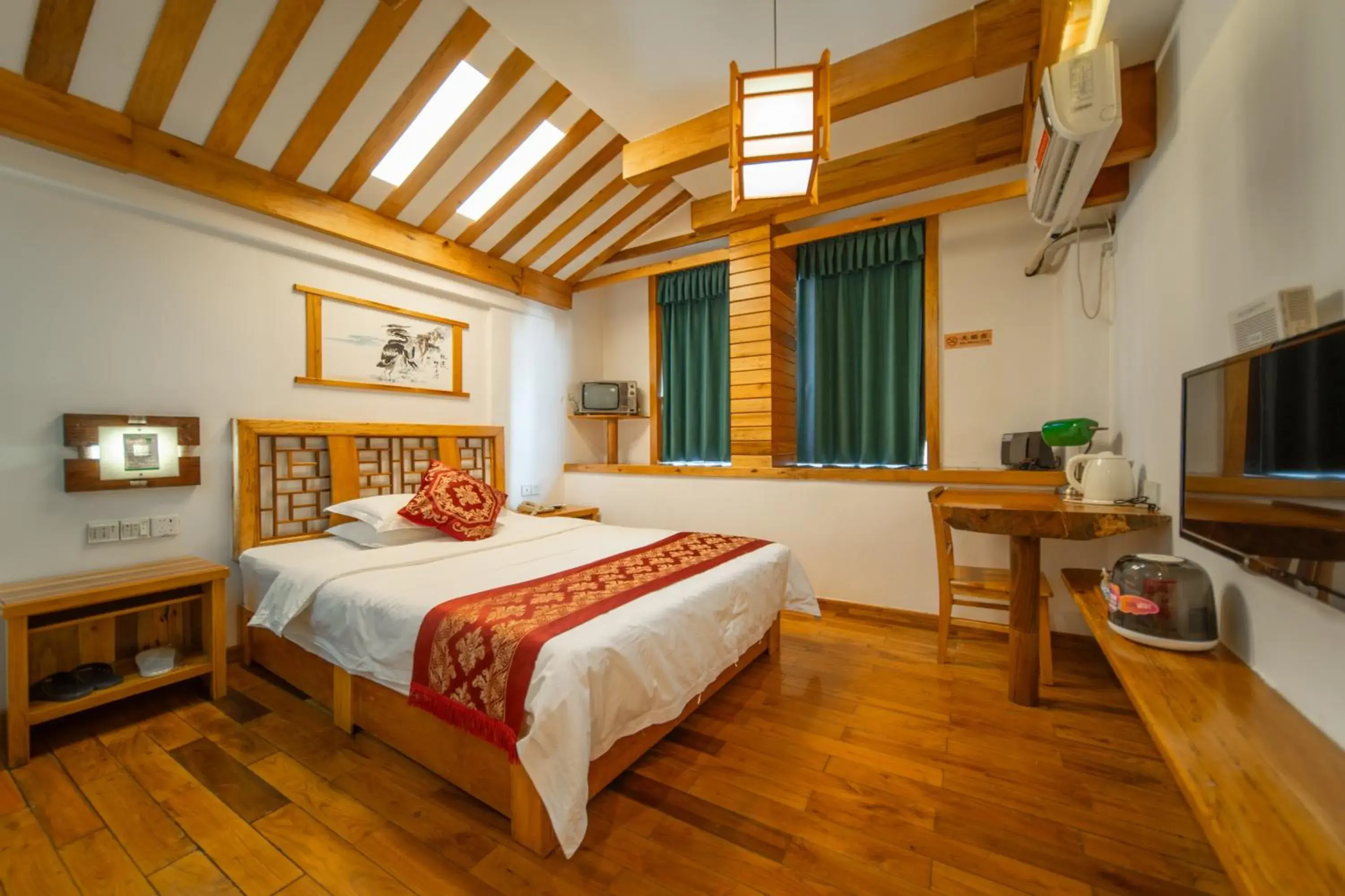 Deluxe Double Room in Zhangjiajie Wangyi Inn Deluxe Double Room in Zhangjiajie Wangyi Inn