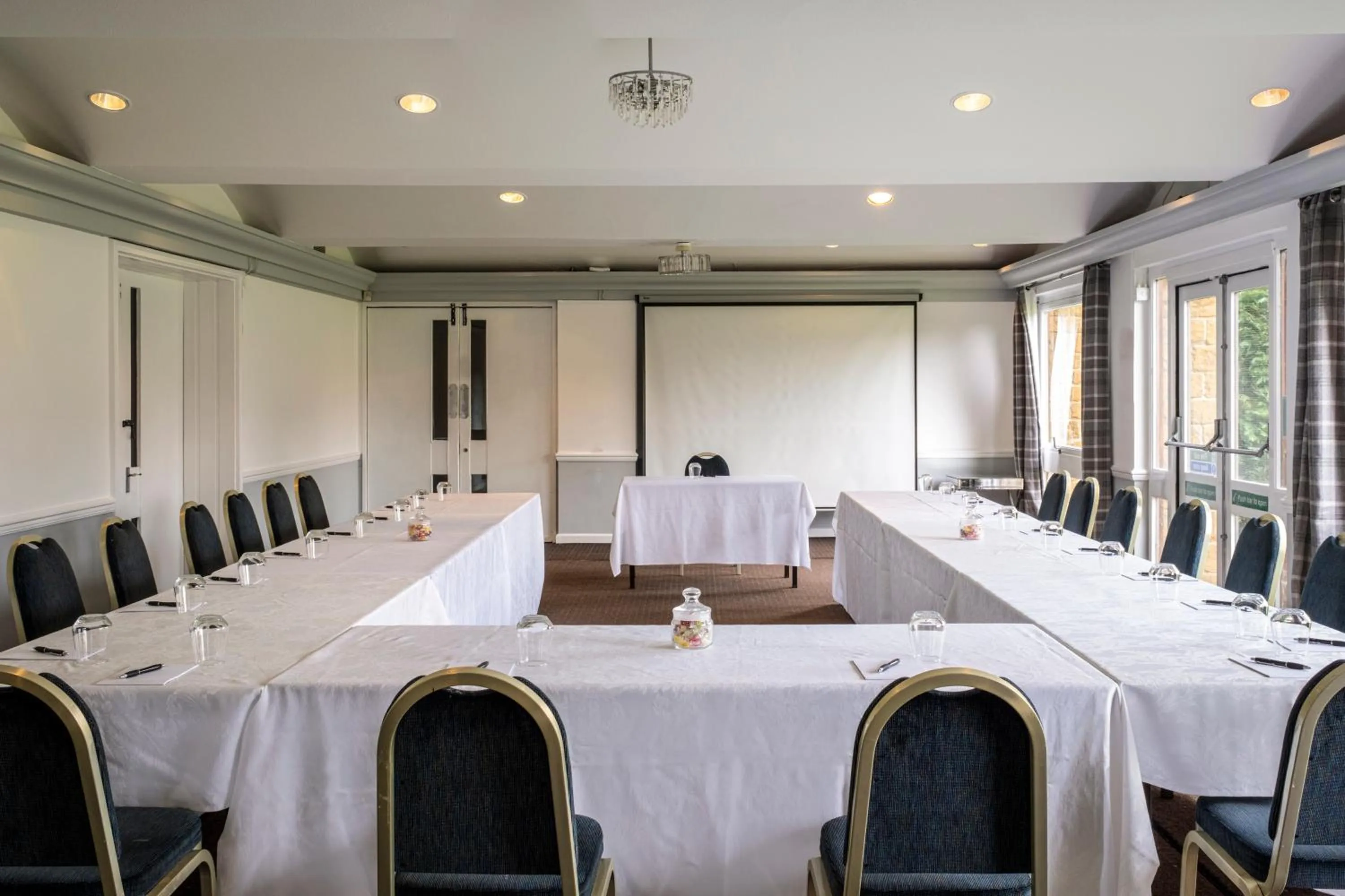 Banquet/Function facilities in Whately Hall Hotel