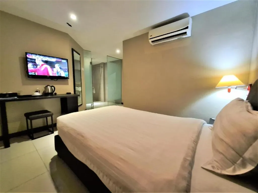 Bedroom, Bed in Merdeka Hotel Kluang