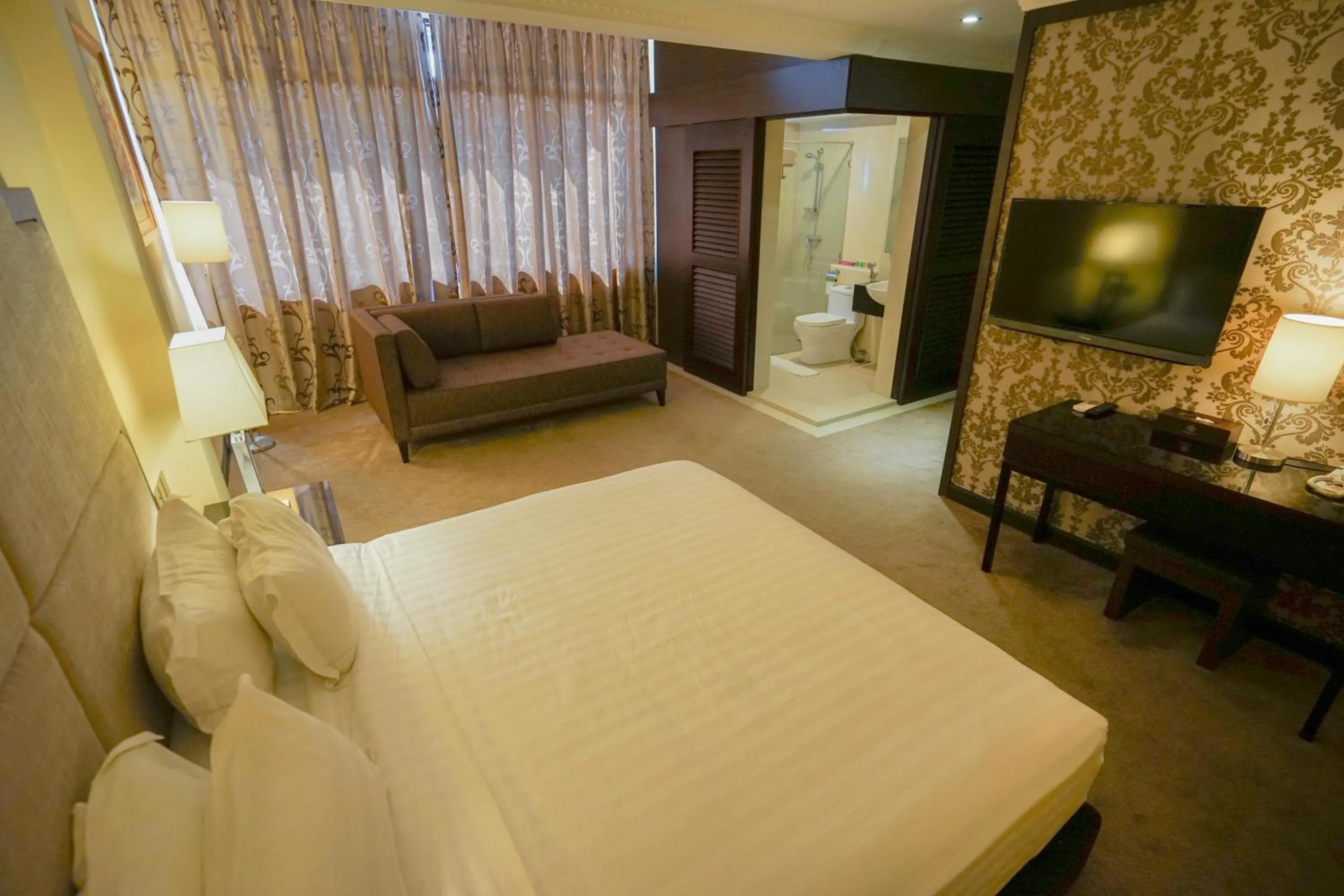 Bedroom, Bed in Merdeka Hotel Kluang
