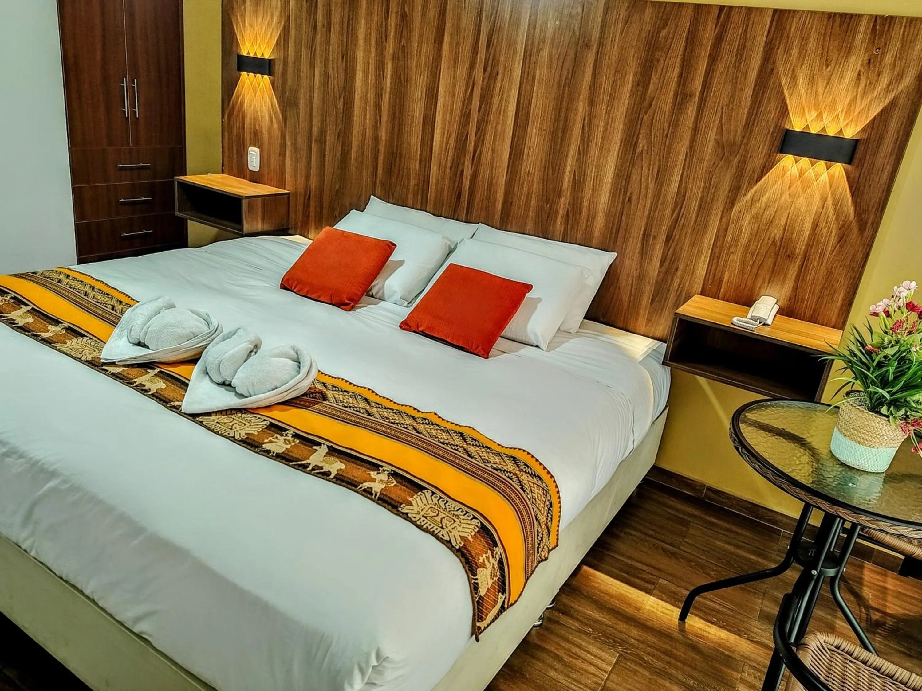 towels, Bed in Velvet residence