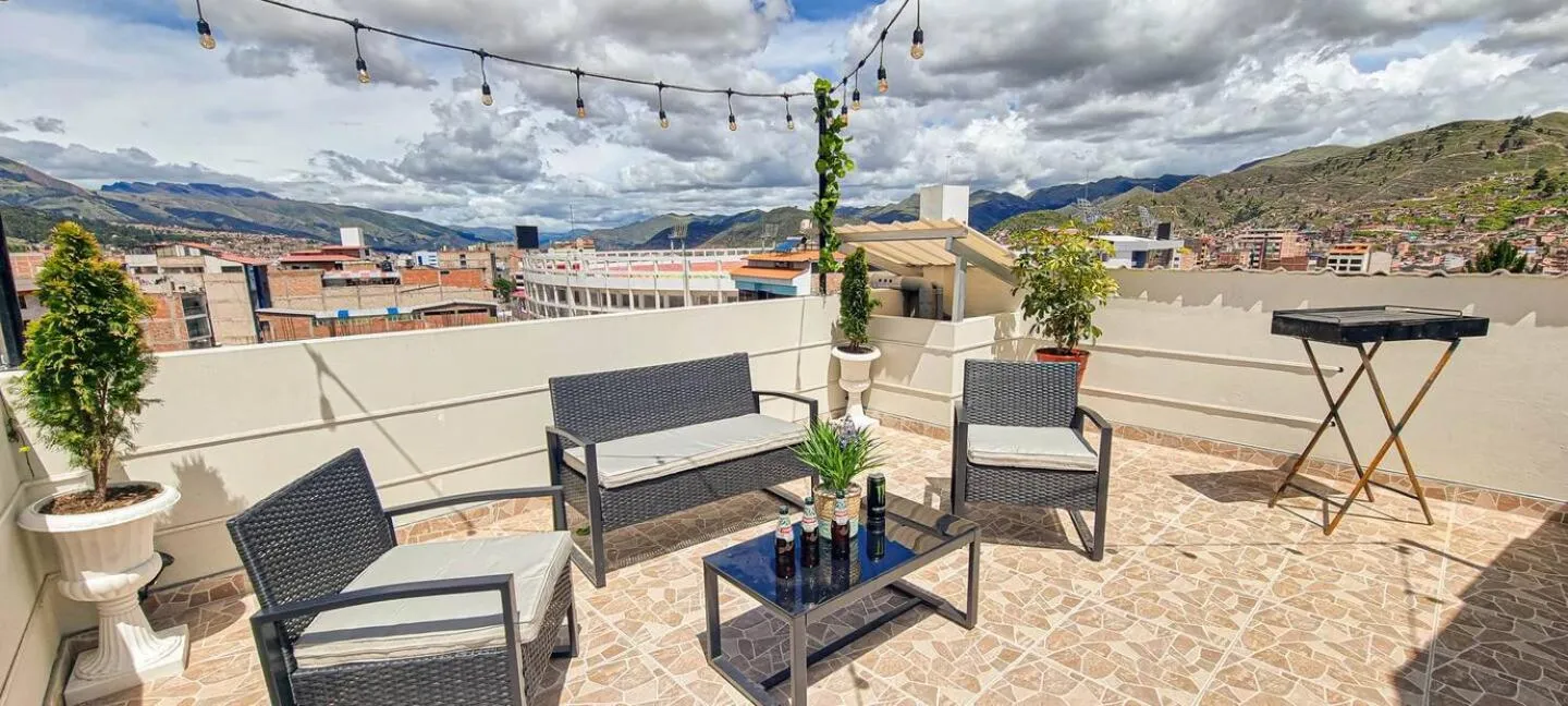 Day in Velvet residence