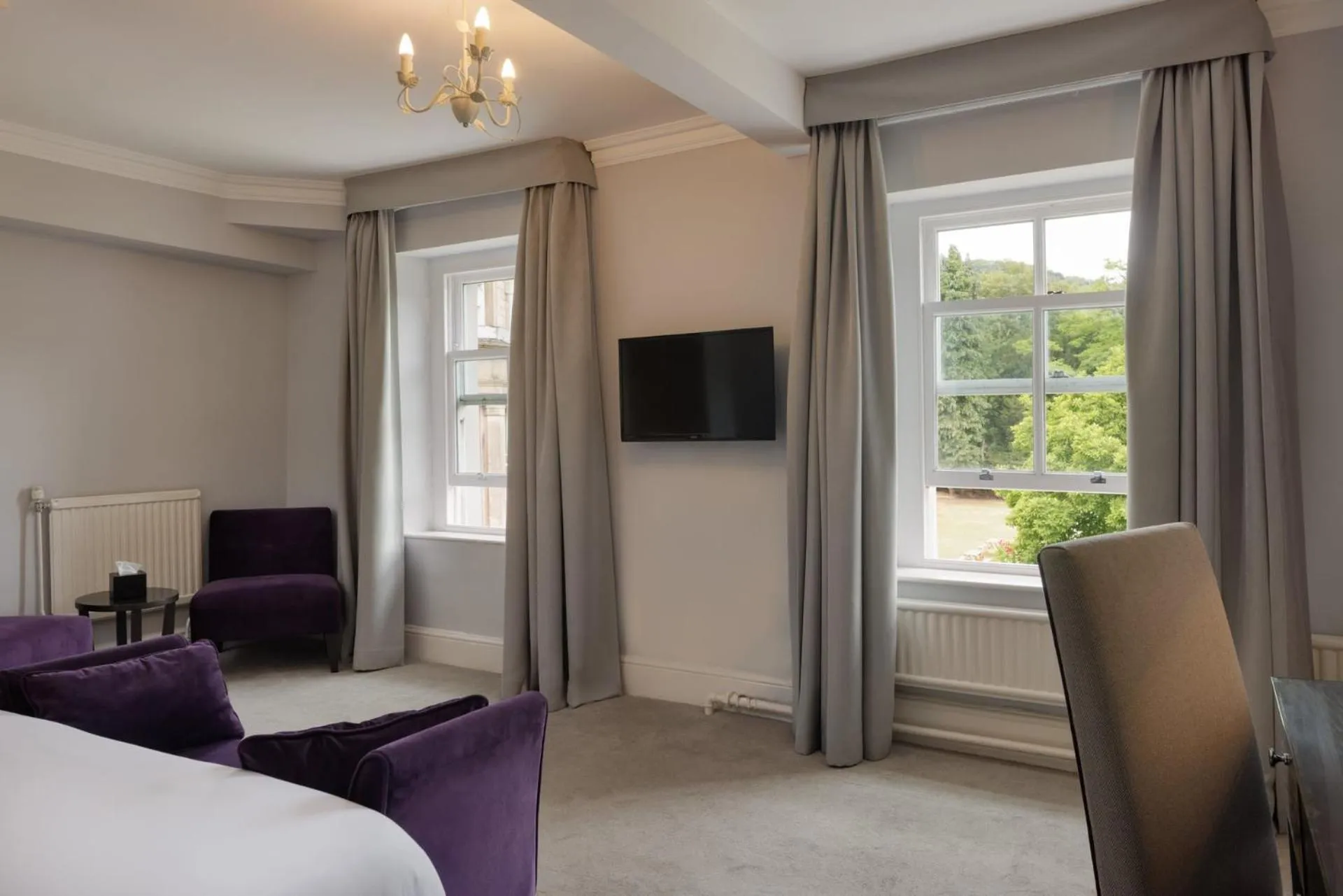TV and multimedia, Bed in New Bath Hotel & Spa